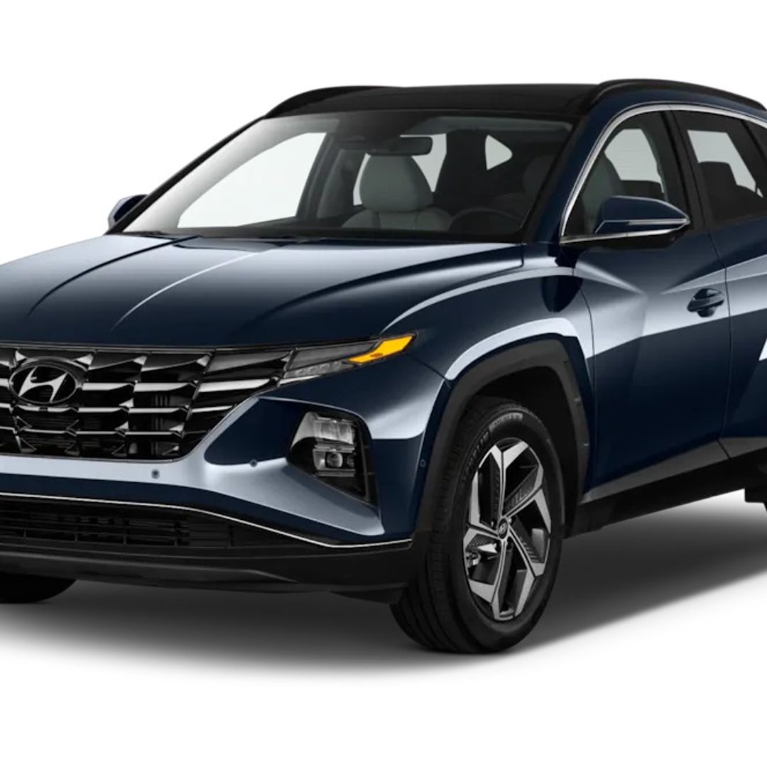 HYUNDAI TUCSON angular front exterior view