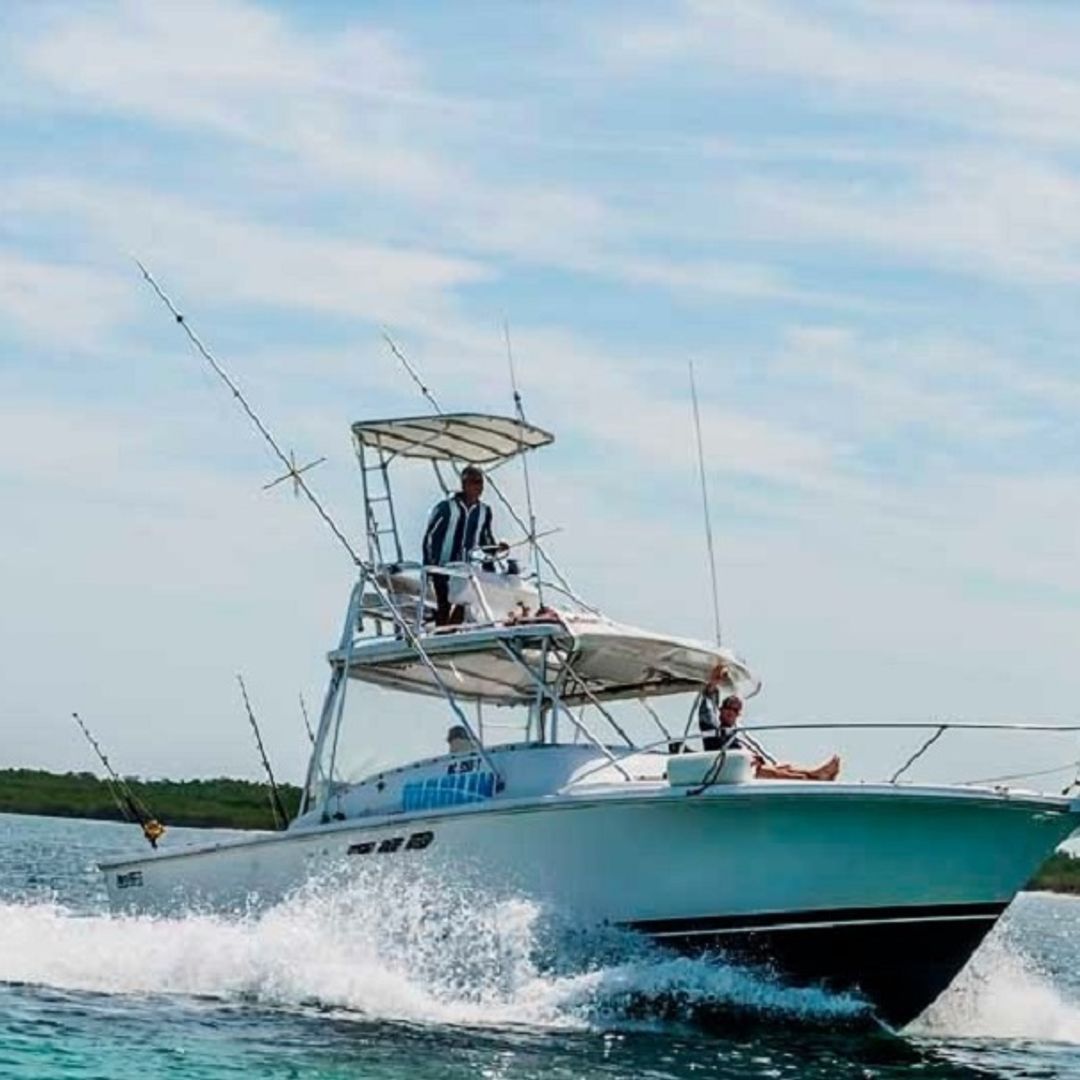 “BOTTOM FISHING IN VARADERO” Tour, Matanzas, Cuba.