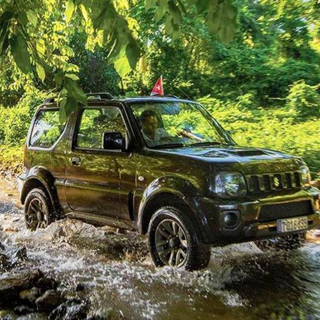 Jeep Safari "NATURE TOUR SALTO DEL GUAYABO + BIRAN HISTORICAL SITE"