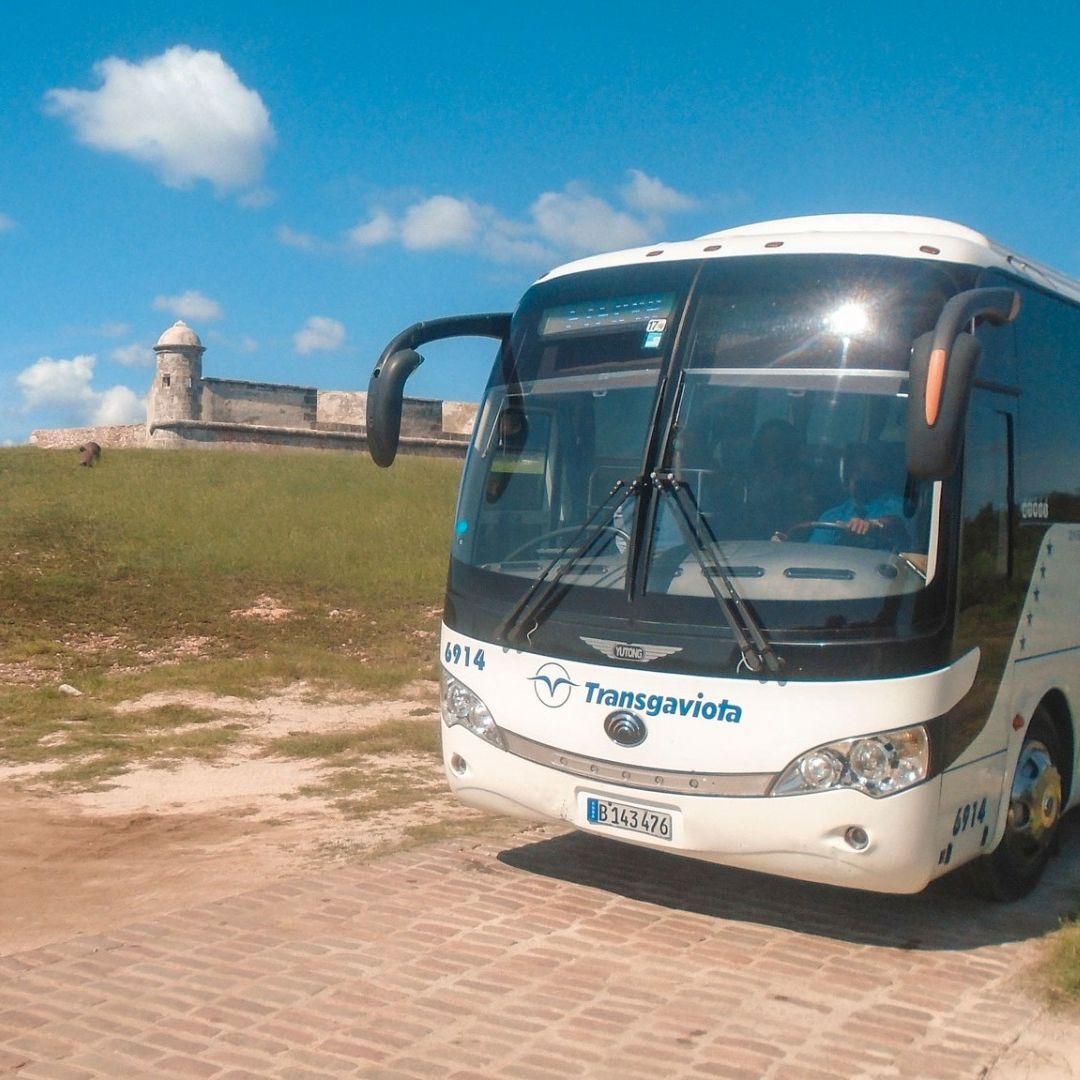 “CONECTANDO CUBA: HAVANA / CIEGO DE ÁVILA / CAMAGÜEY / HOLGUÍN / SANTIAGO DE CUBA“ (CC6 - A) Collective Transfer Services