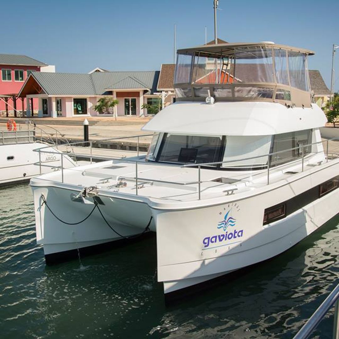 Life on Board in Catamaran "Fountaine Pajot MY 37"