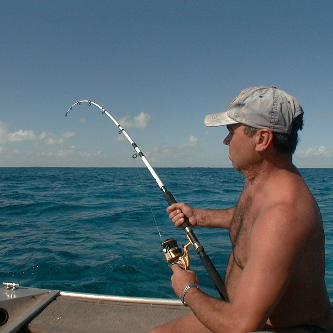 Deep sea fishing tour at north coast of Holguín