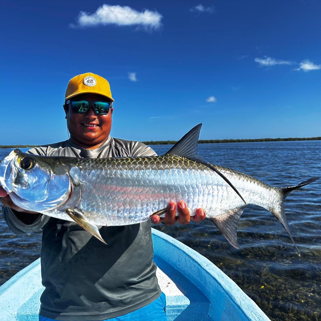 "RECREATIONAL FISHING TOUR IN RÍO LAGARTOS — 6 HOURS (SPINNING/TROLLING)" Tour, Río Lagartos, Yucatán, Mexico.