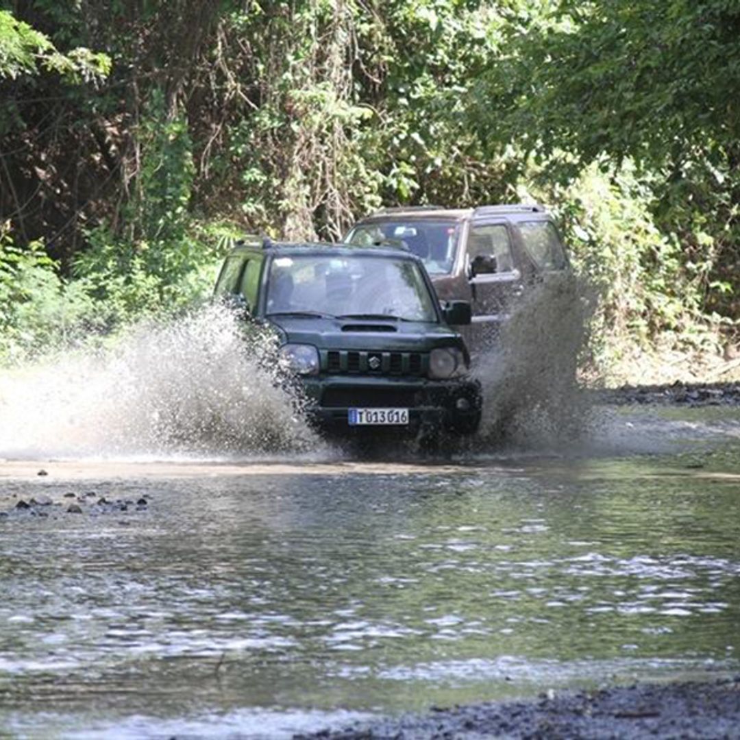Jeep Safari "NATURE TOUR SANTO DOMINGO - MAREA DEL PORTILLO"