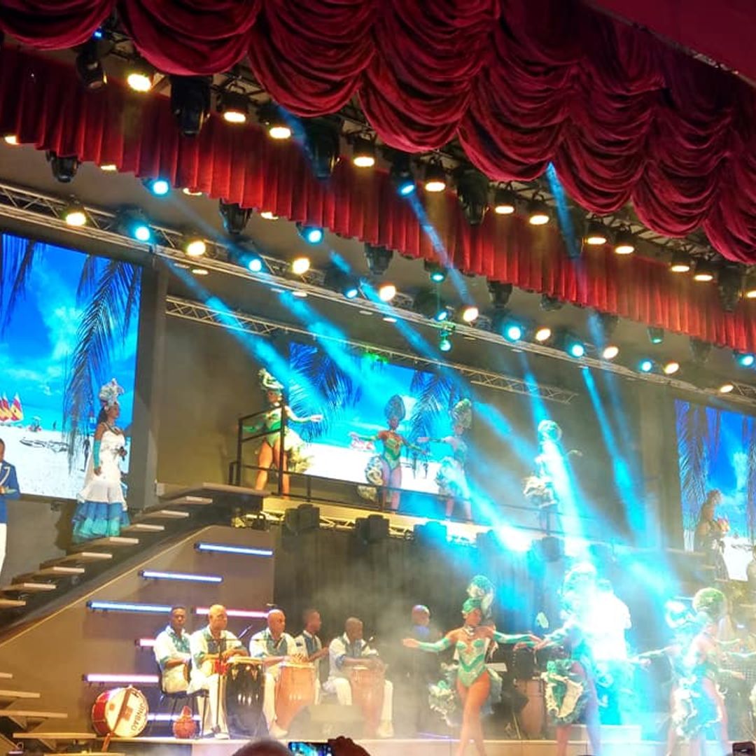 Continental Cabaret Show "Varadero: a party for the world", Varadero, Matanzas, Cuba.