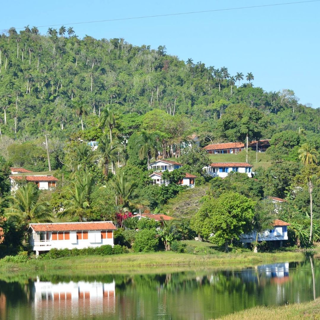 Las Terrazas Community panoramic view