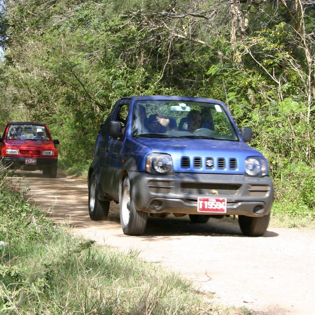 Jeep Safari Nature Tour Salto del Guayabo, Pinares de Mayari