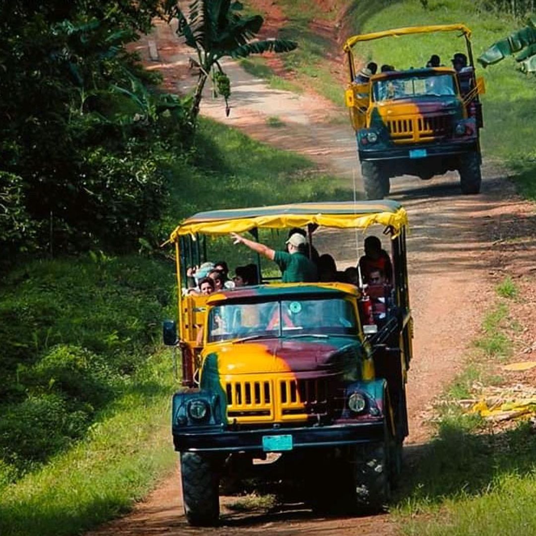 Tour on mountain military truck to Guanayara park, Topes de Collantes