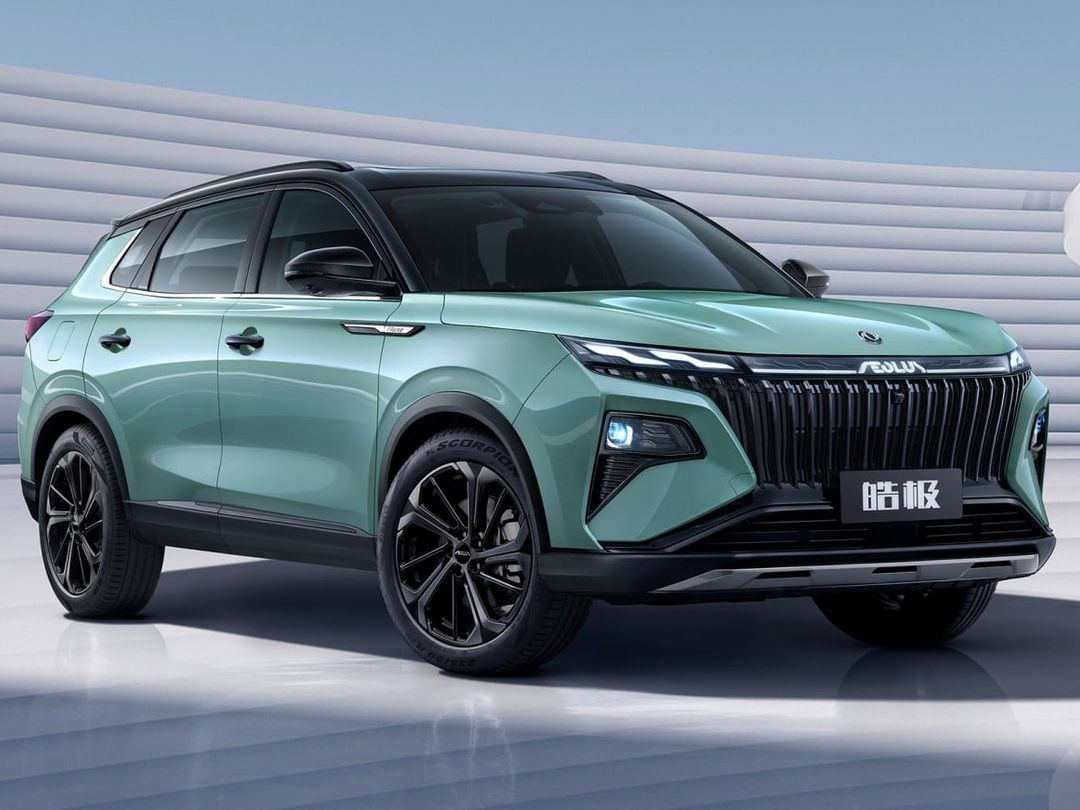 DONGFENG HUGE HIBRID angular front exterior view