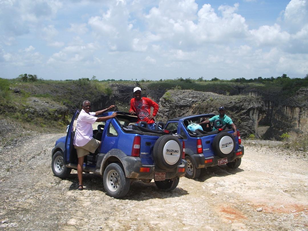 Jeep Safari “NATURE TOUR VARADERO + SPEEDBOAT NAVIGATION ON THE CANÍMAR RIVER“