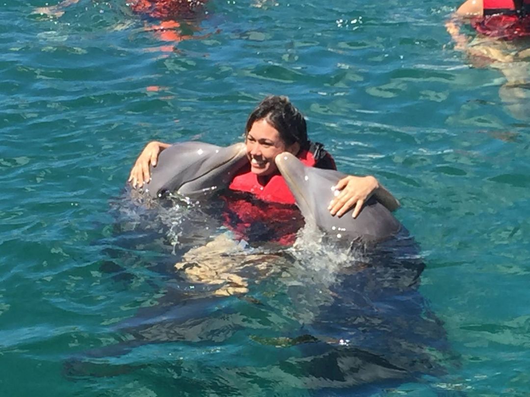 “SPECIALIZED SWIM WITH DOLPHINS IN CAYO SAETÍA” Tour, Holguín, Cuba.