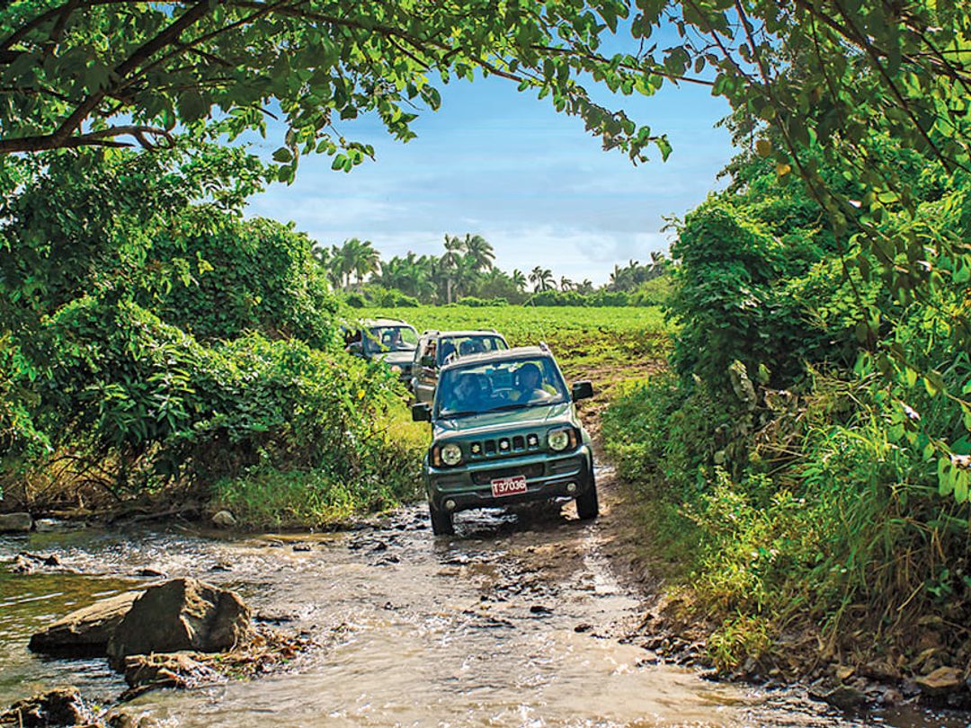 Jeep Safari "DEL CARIBE A LA SIERRA", Santiago de Cuba, Cuba.