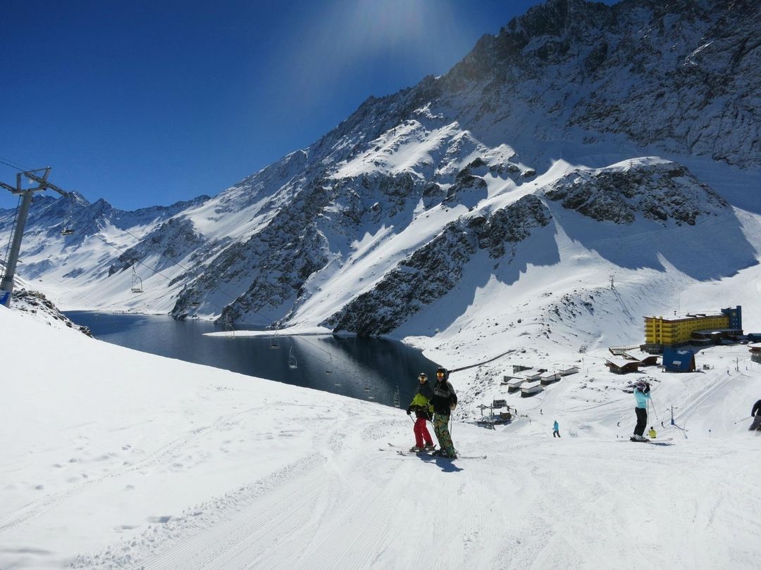 “VISIT TO THE PORTILLO MOUNTAIN AND SKI RESORT” Tour, Chile.
