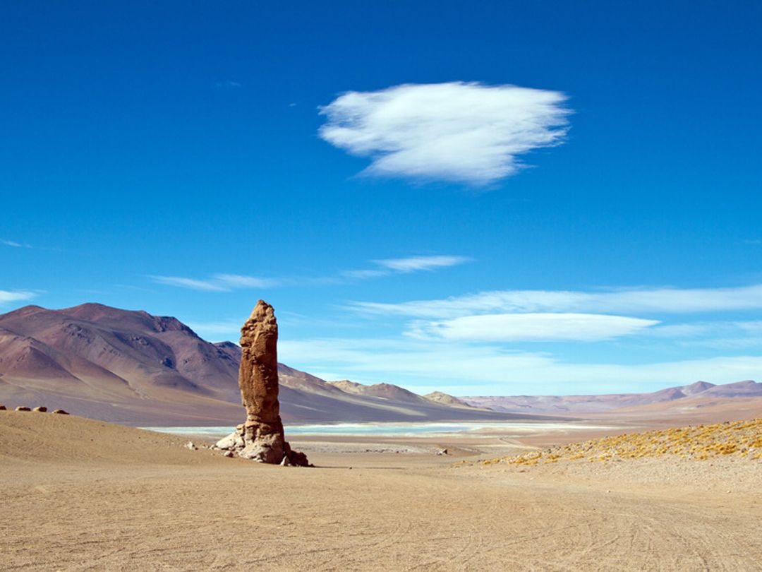"SALT FLATS ROUTE & MONJES DE LA PACANA + LUNCH" Tour, San Pedro de Atacama, Chile.