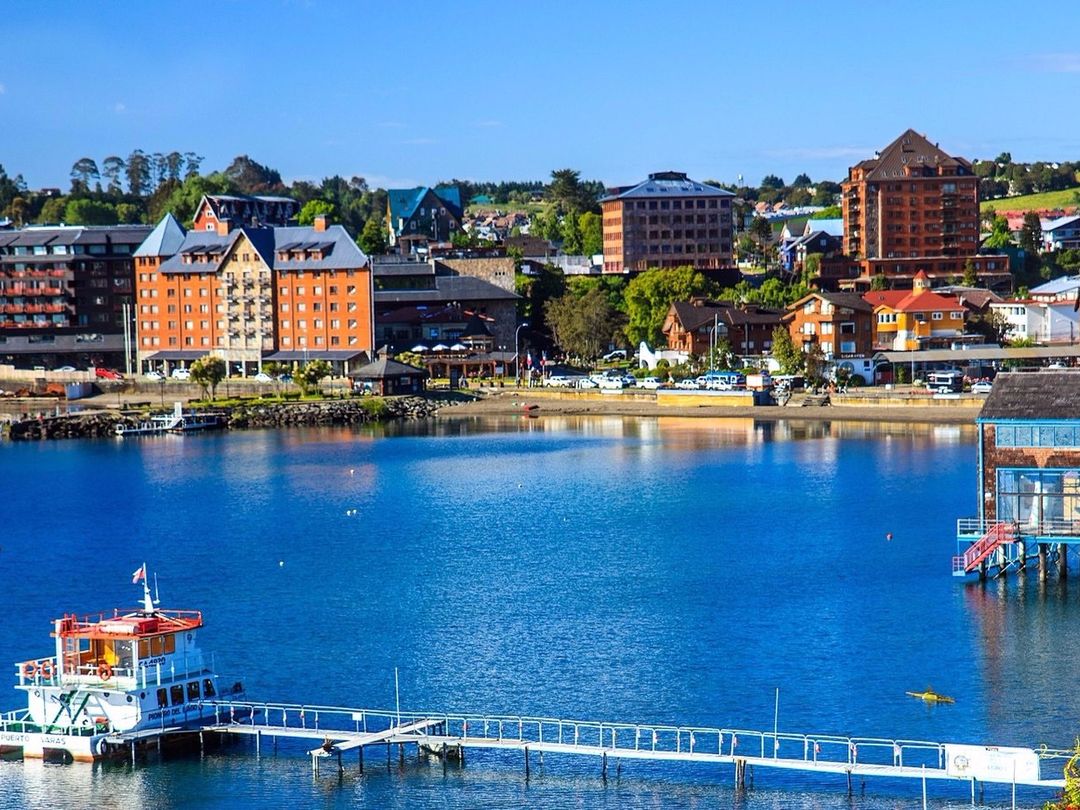 VISITE “CASTRO & DALCAHUE À L'ÎLE DU CHILOÉ”.