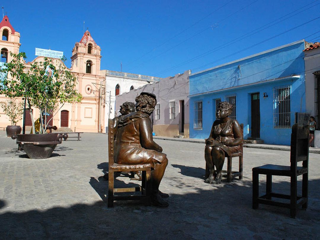 Del Carmen square, Camagüey, “Ride to Sancti Spíritus, Ciego de Ávila & Camagüey in Old Fashion American Classic Cars” Overnight Tour (2 days / 1 night)