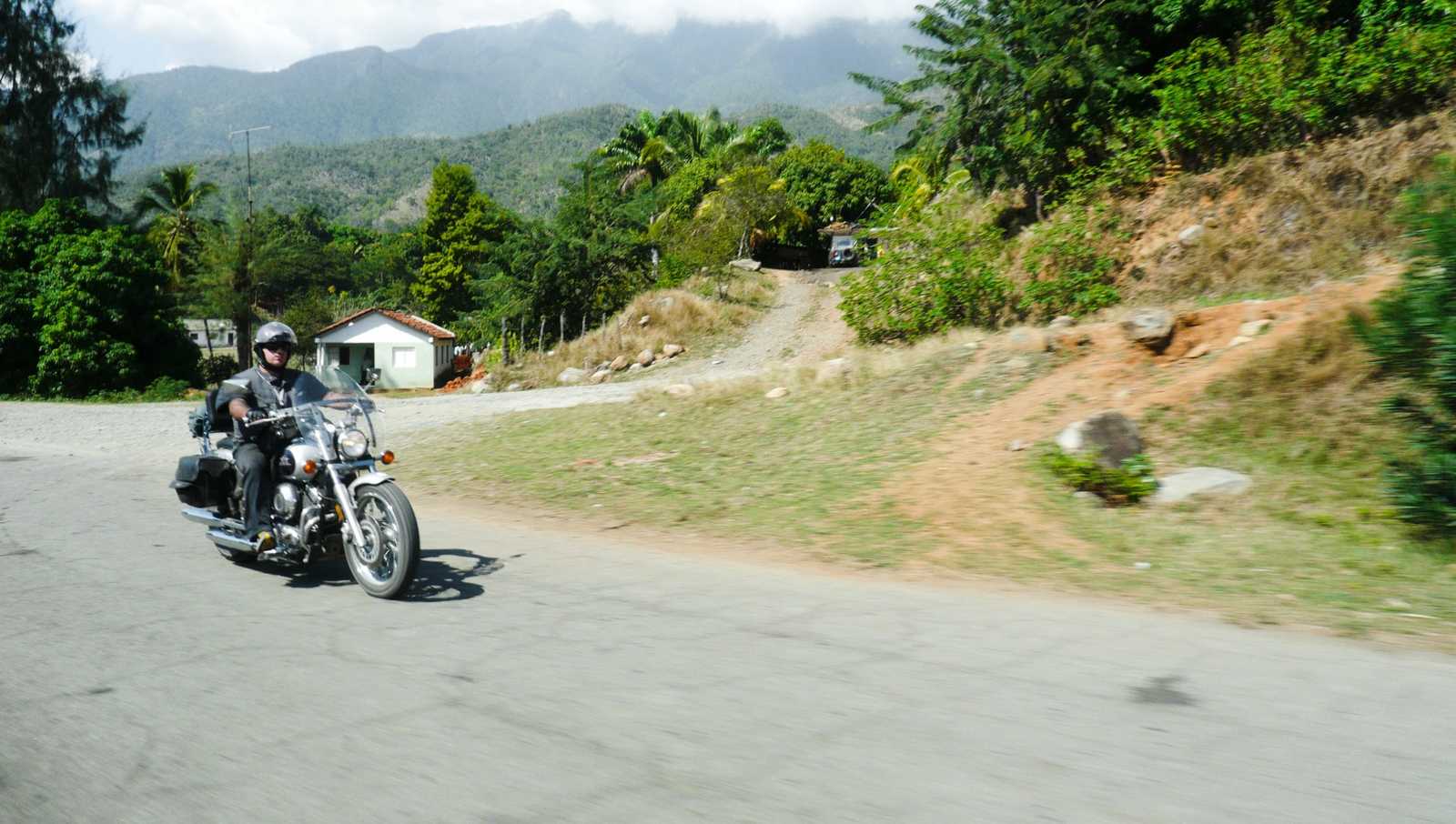 MOTORCYCLE TOUR FROM HAVANA TO VARADERO.