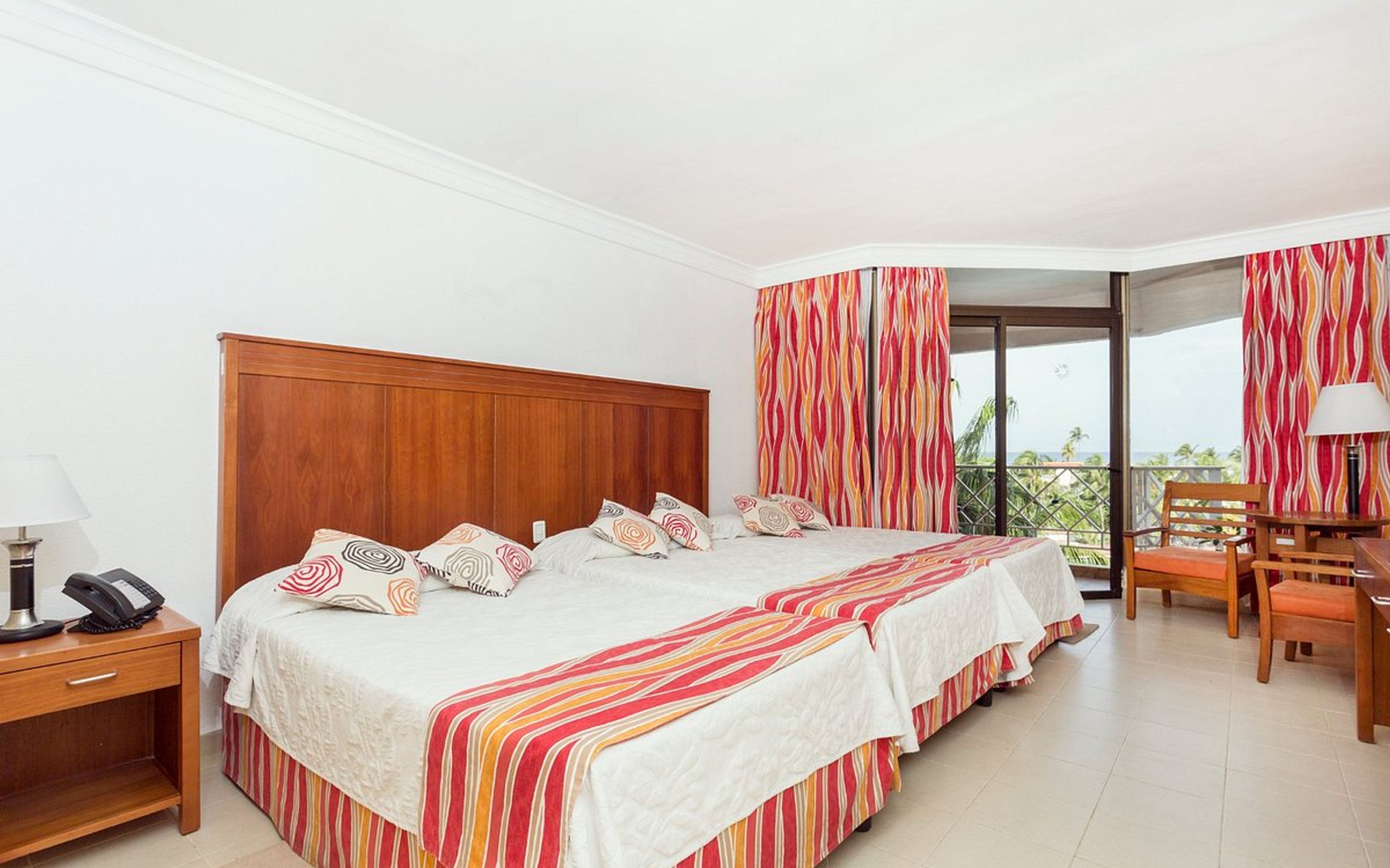 Chambre DOUBLE AVEC BALCON
