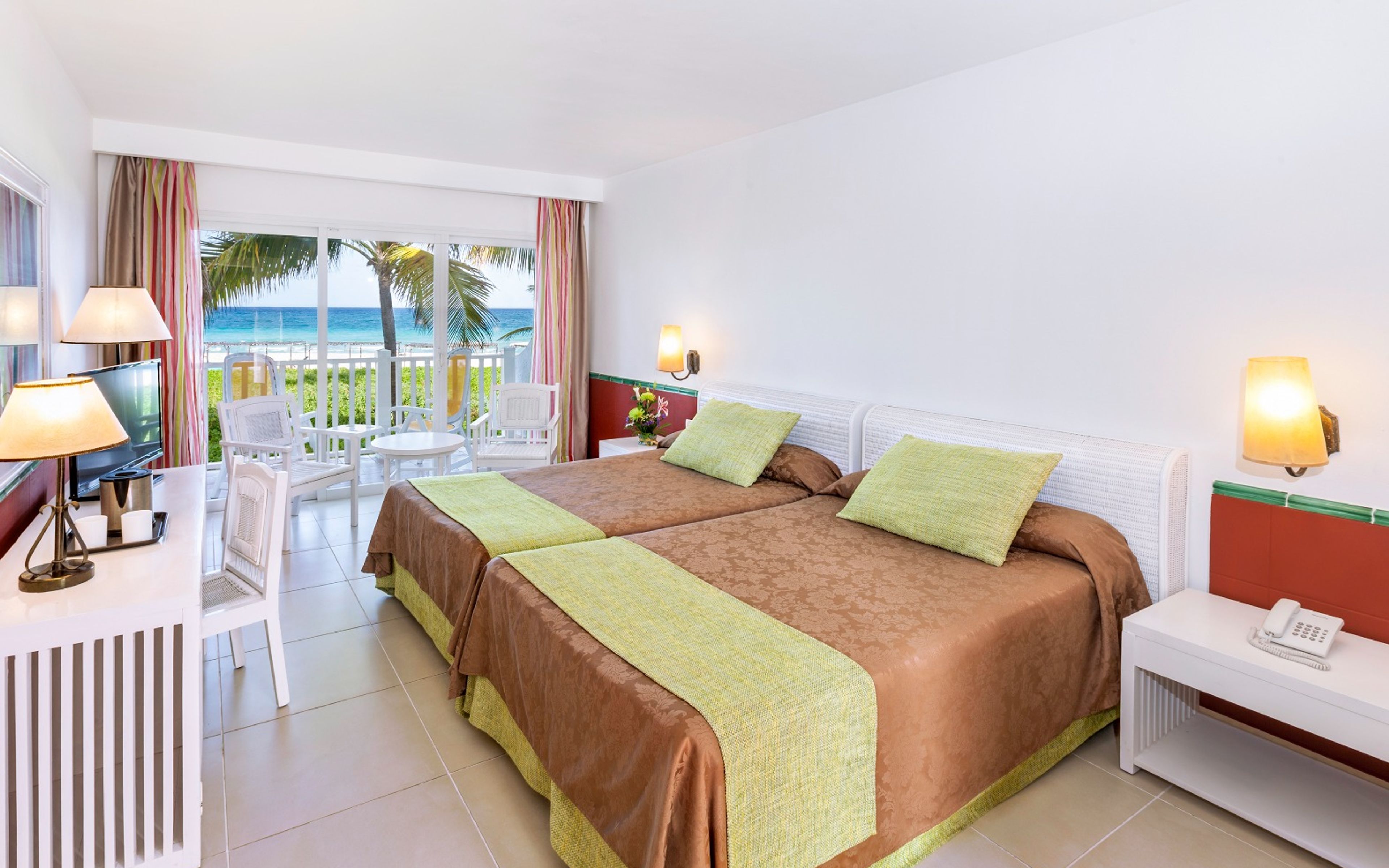 TRYP SEA VIEW Room