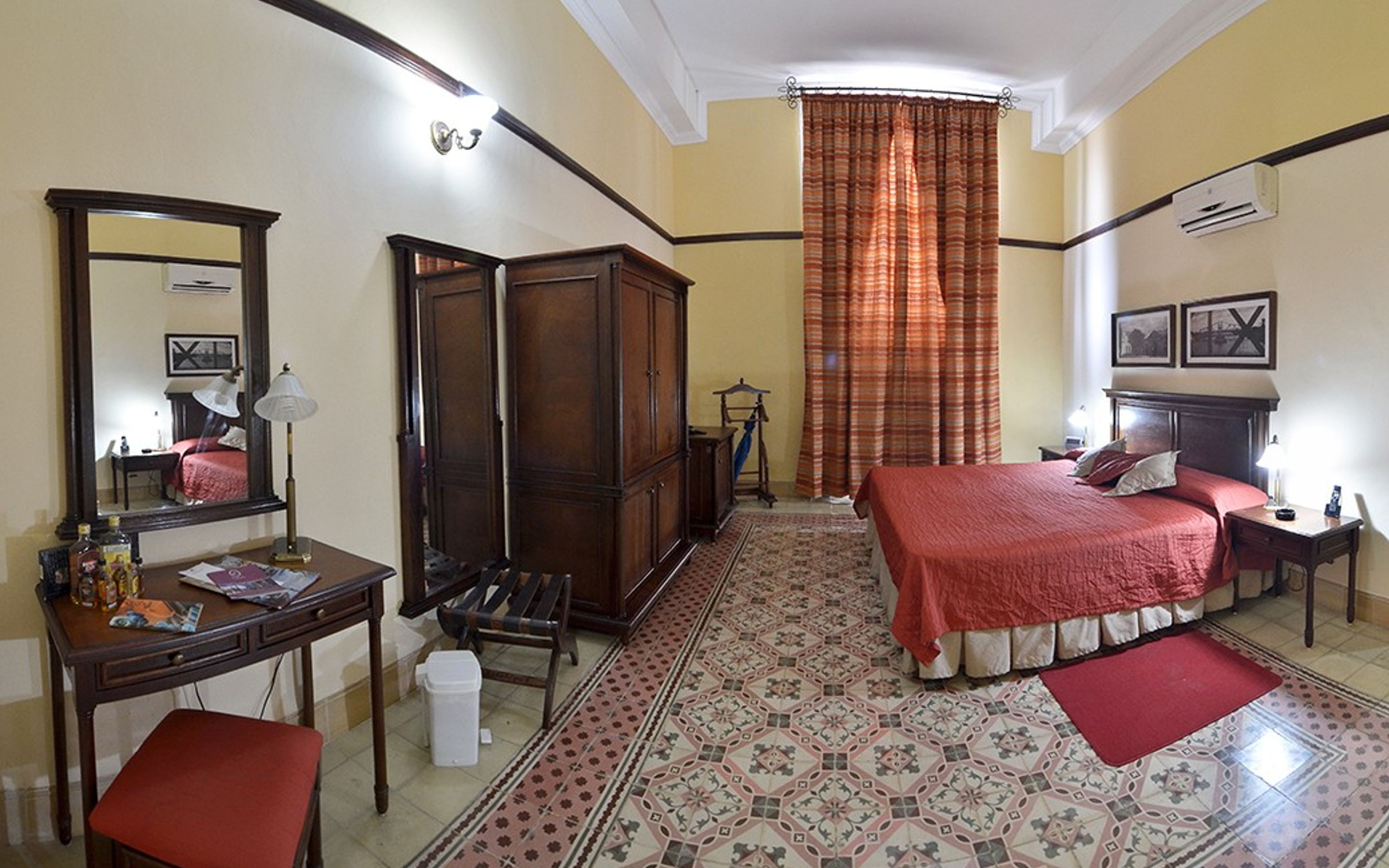 Chambre JUNIOR SUITE