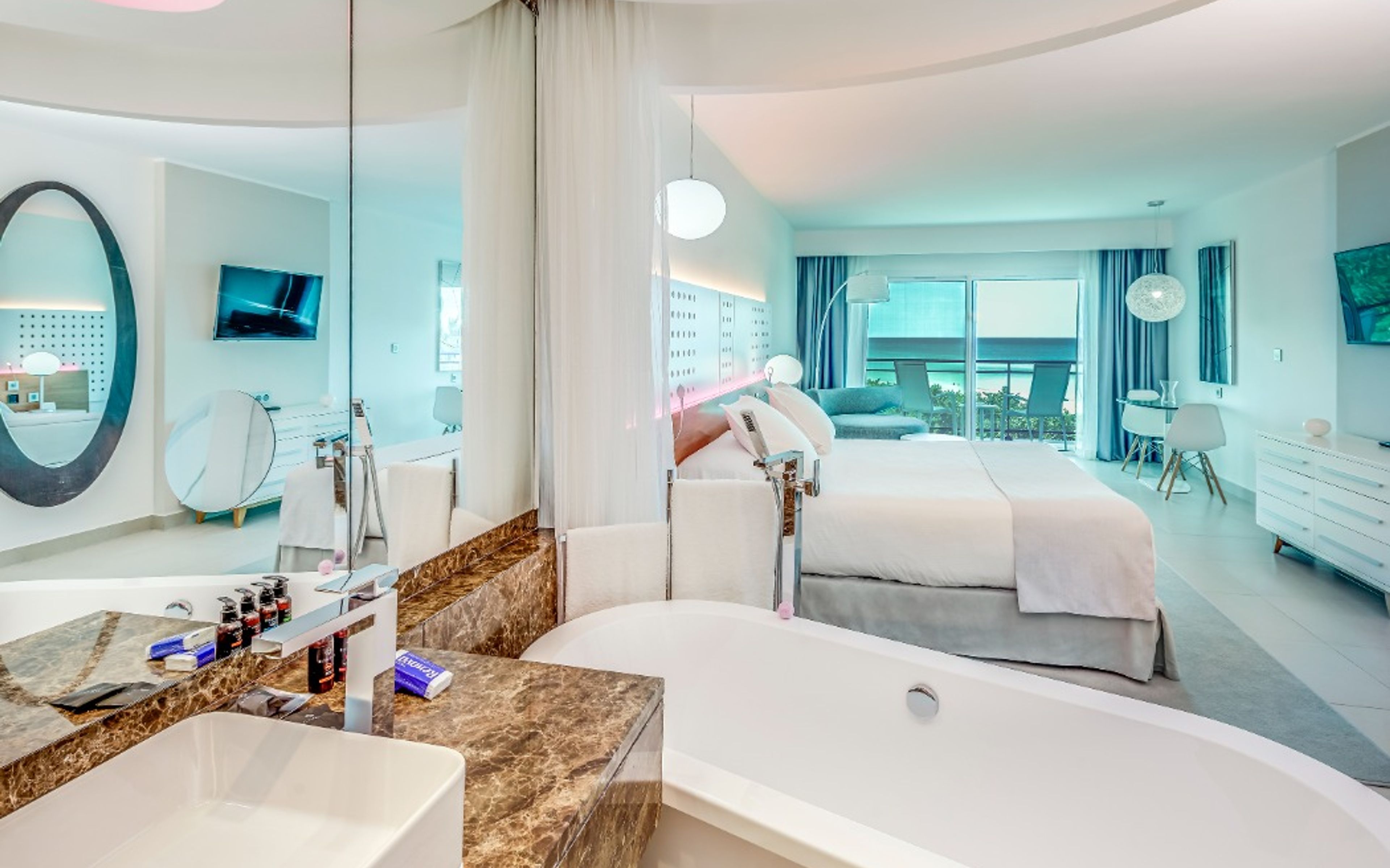 Chambre THE LEVEL JUNIOR SUITE ADULTES SEULEMENT