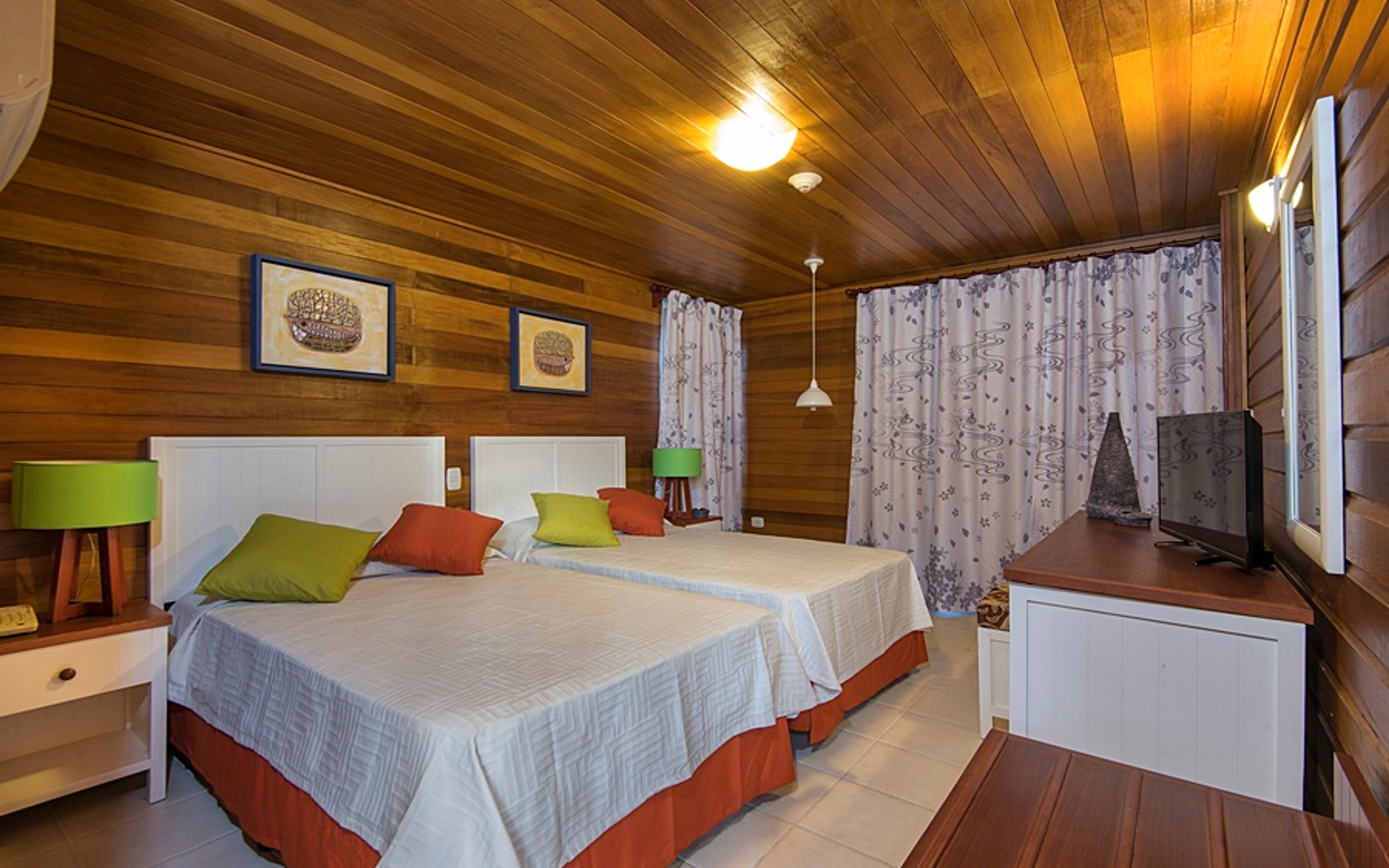 BUNGALOW Room