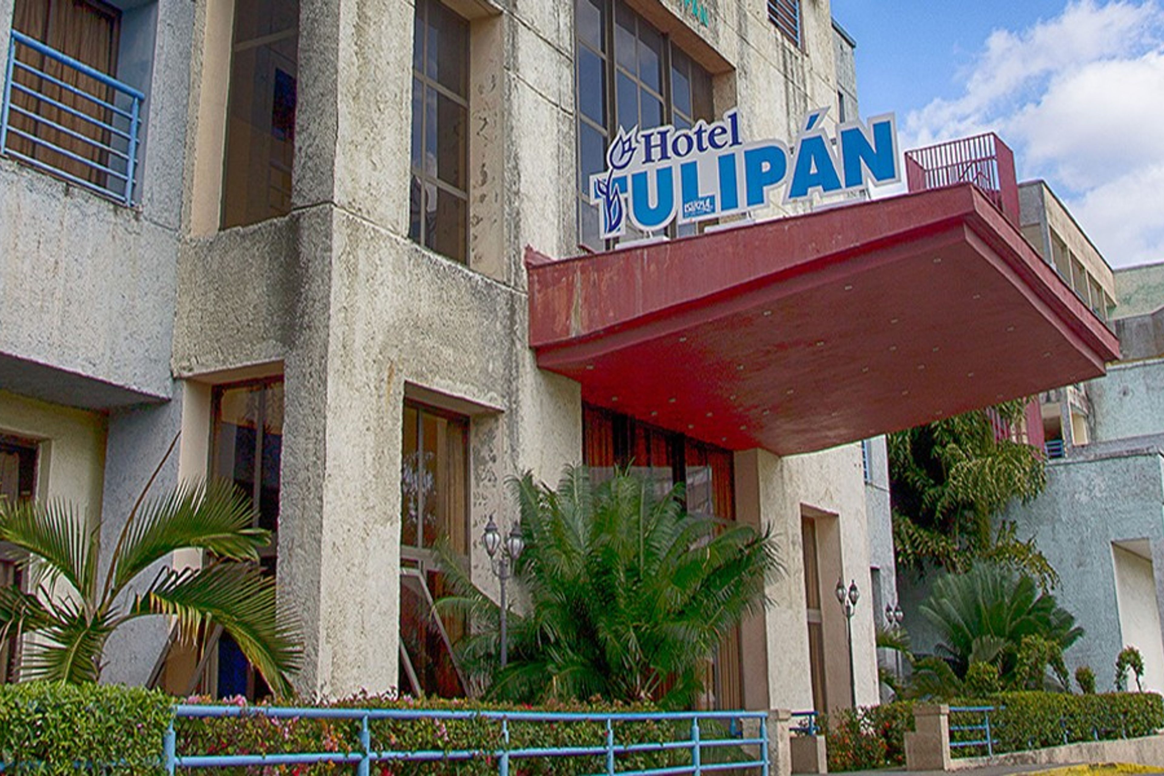 ISLAZUL TULIPÁN Hotel