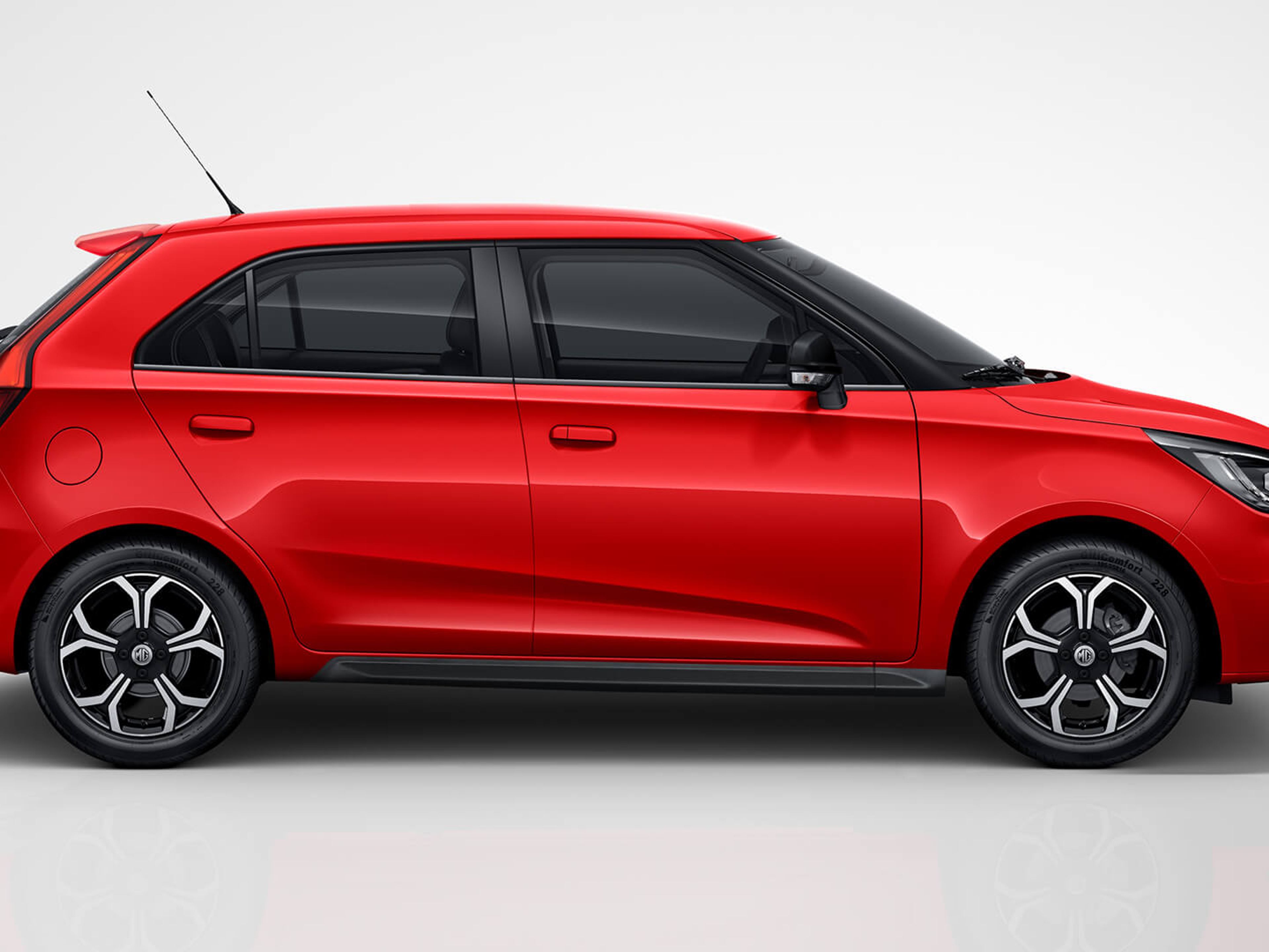 undefinedMORRIS GARAGE MG 3 side exterior view