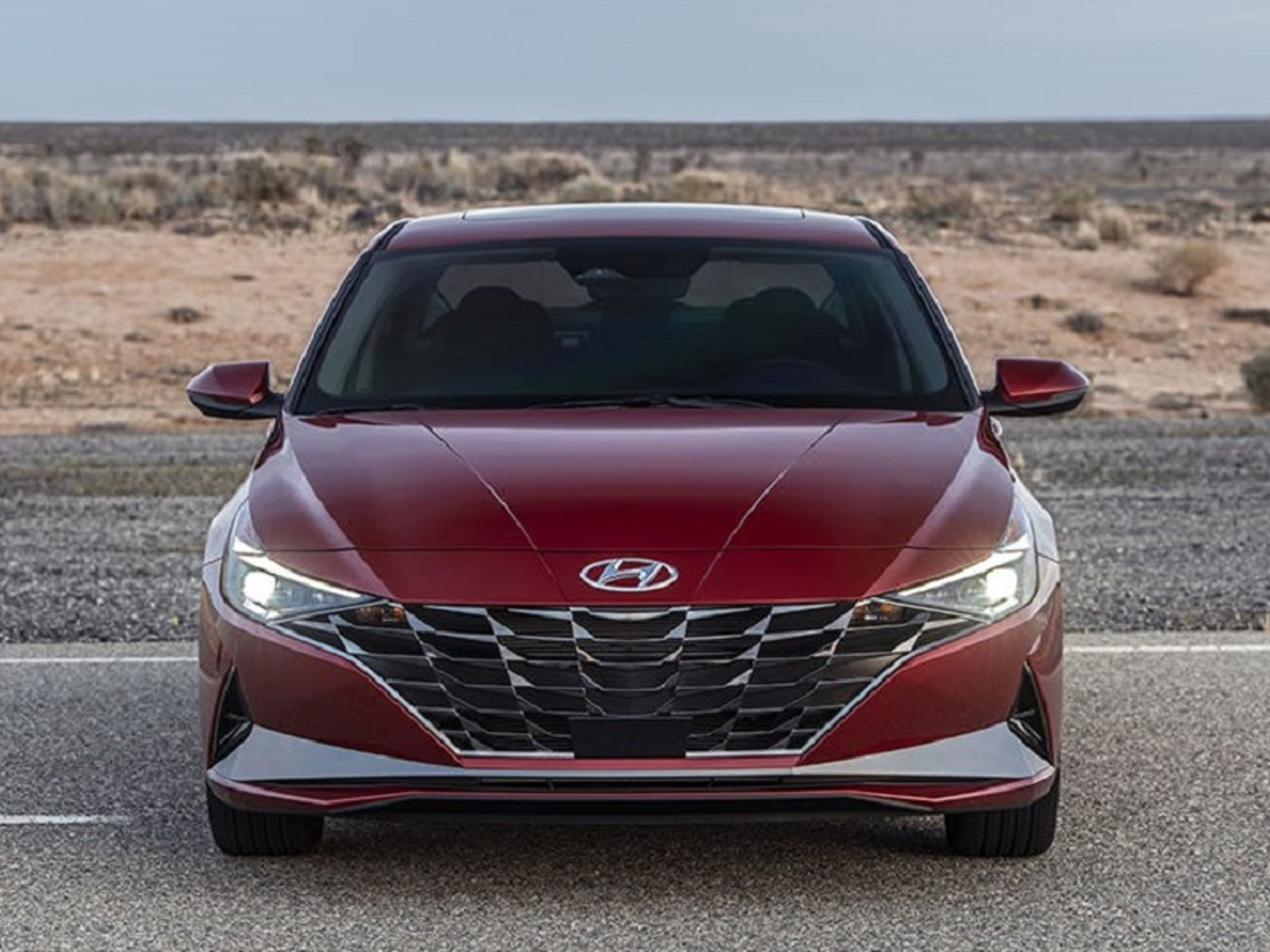 undefinedHYUNDAI ELANTRA front exterior view
