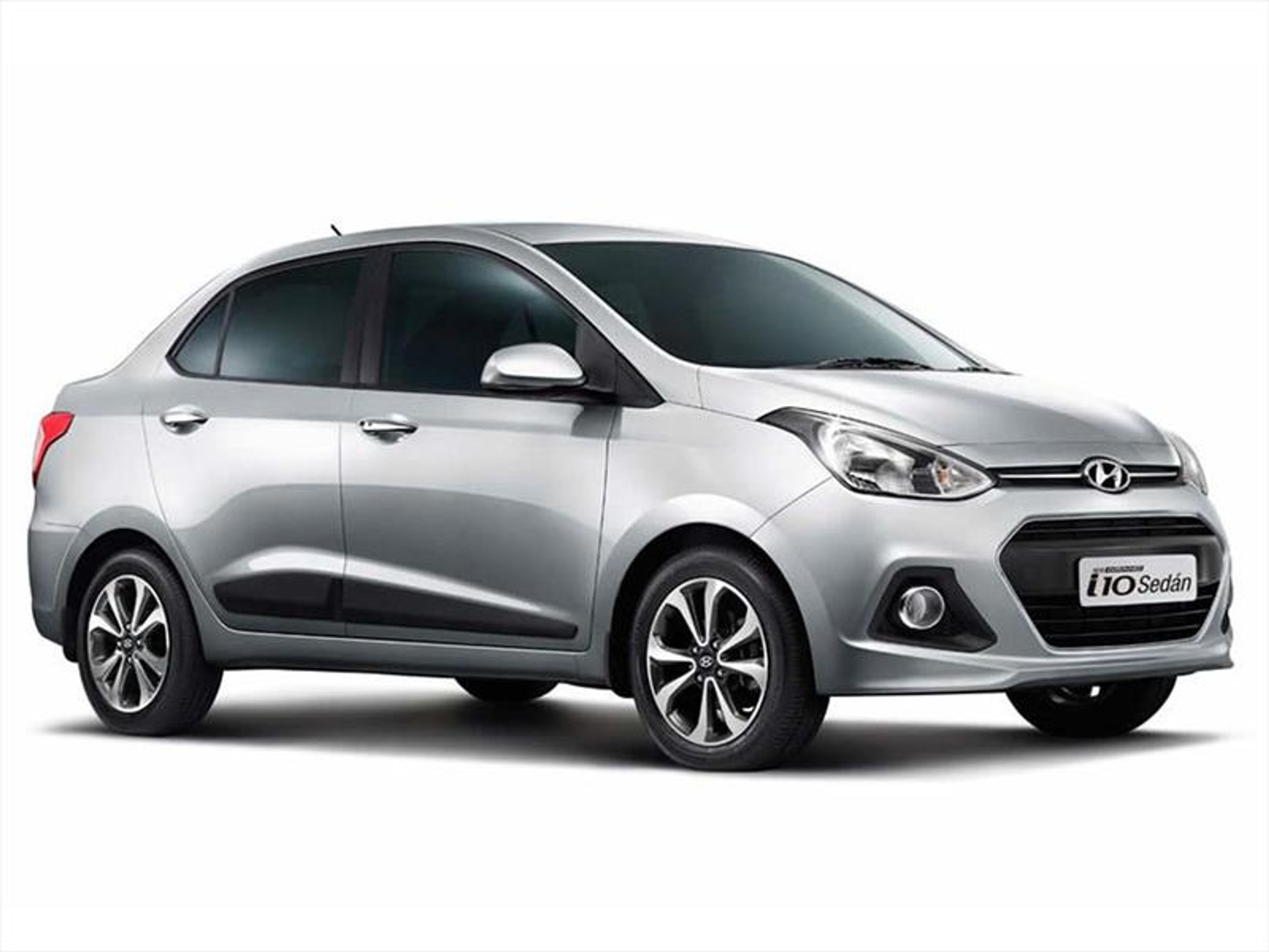 undefinedHYUNDAI GRAND I 10 angular front exterior view