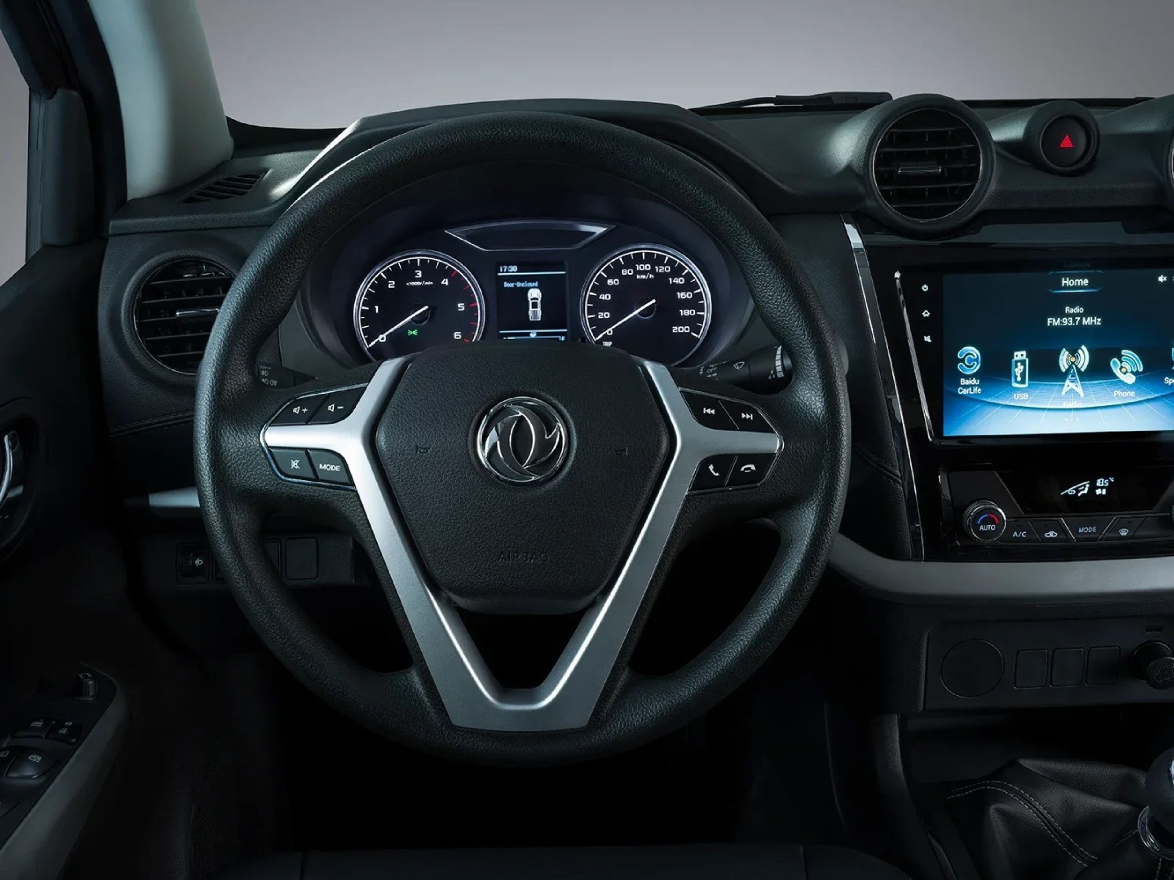 undefined - DONGFENG RICH 6 4 x 4 interior view