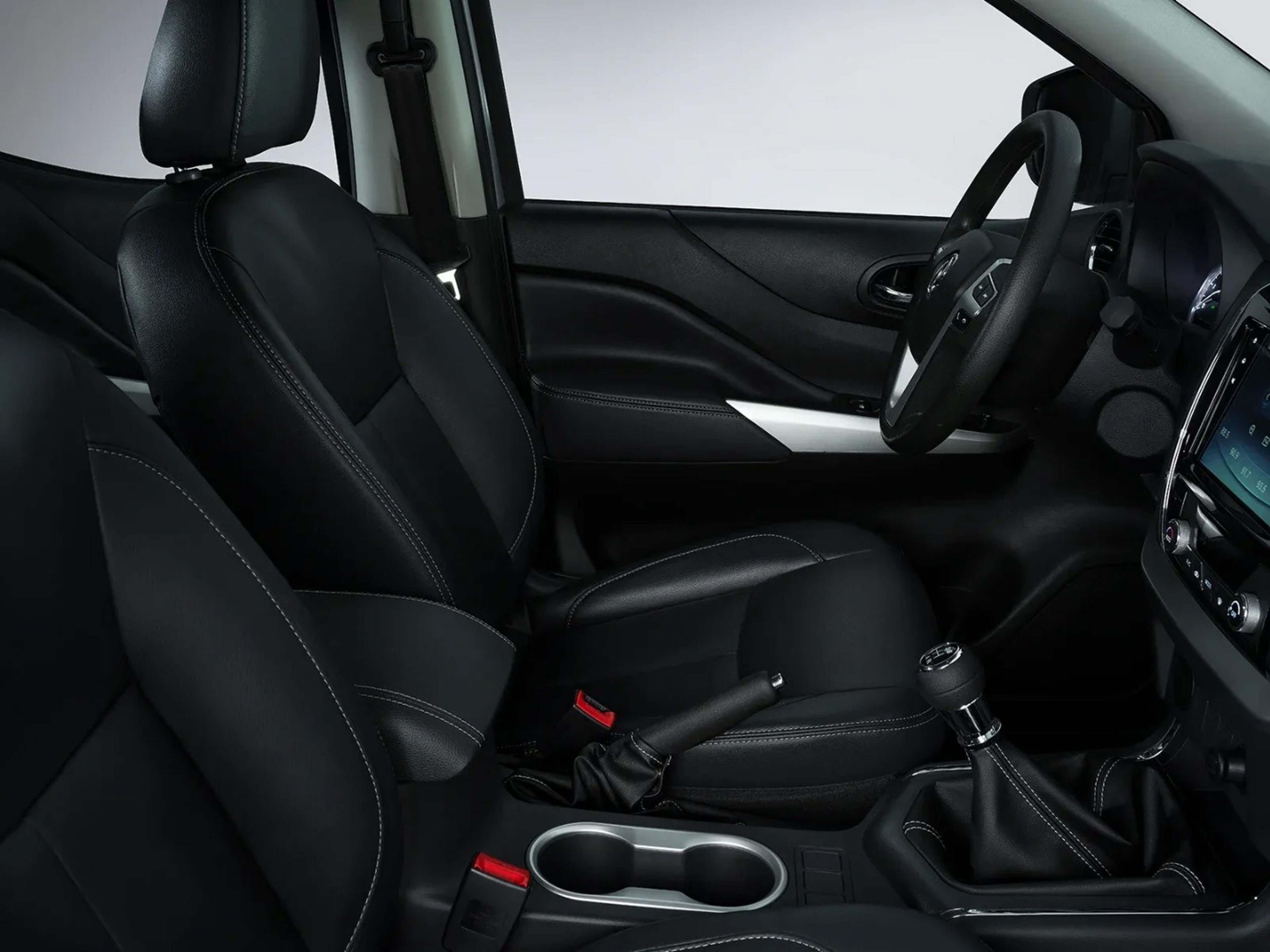 undefined - DONGFENG RICH 6 4 x 4 interior view