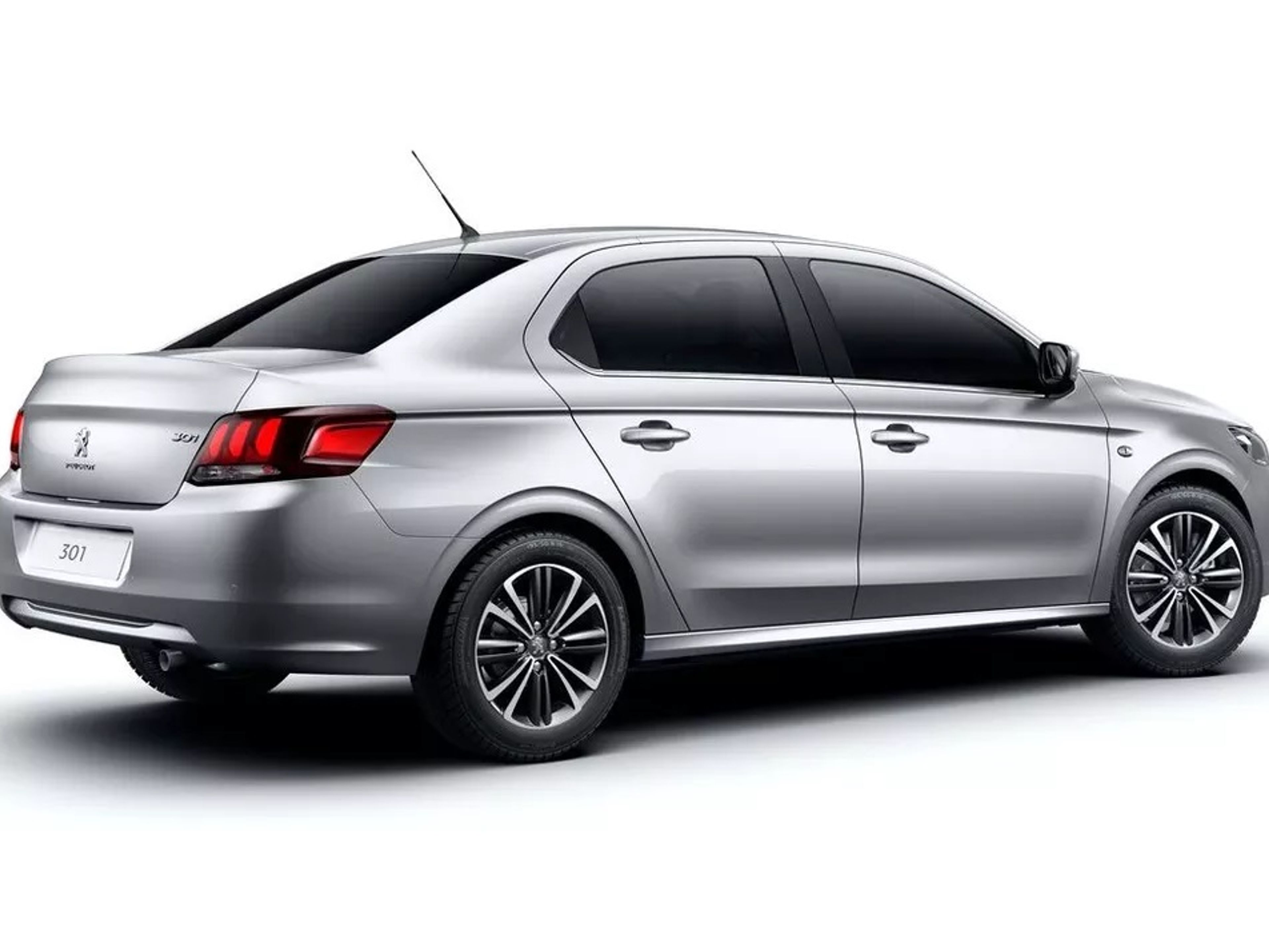 undefinedPEUGEOT 301 angular rear exterior view