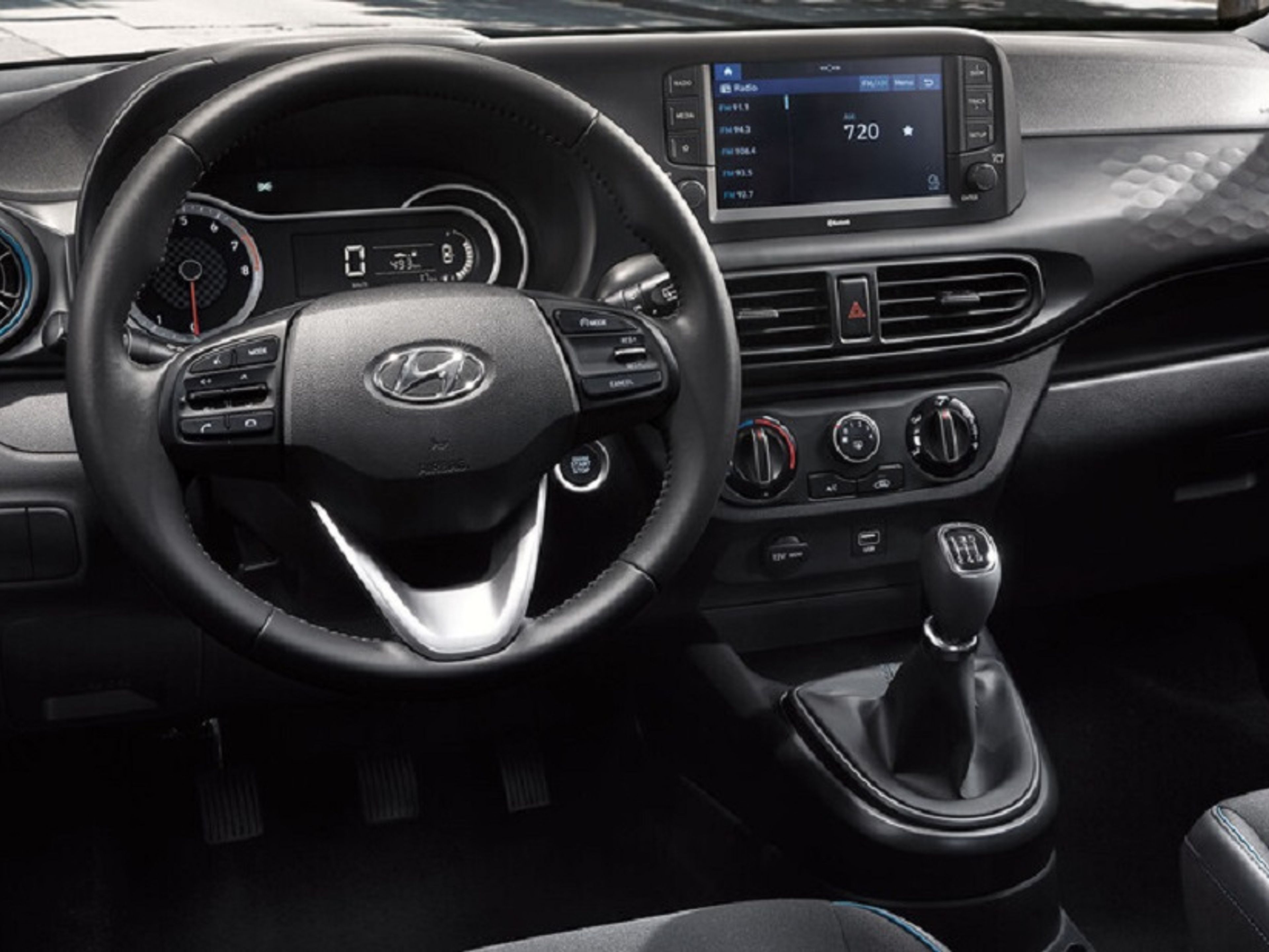 undefinedHYUNDAI GRAND I 10 interior view