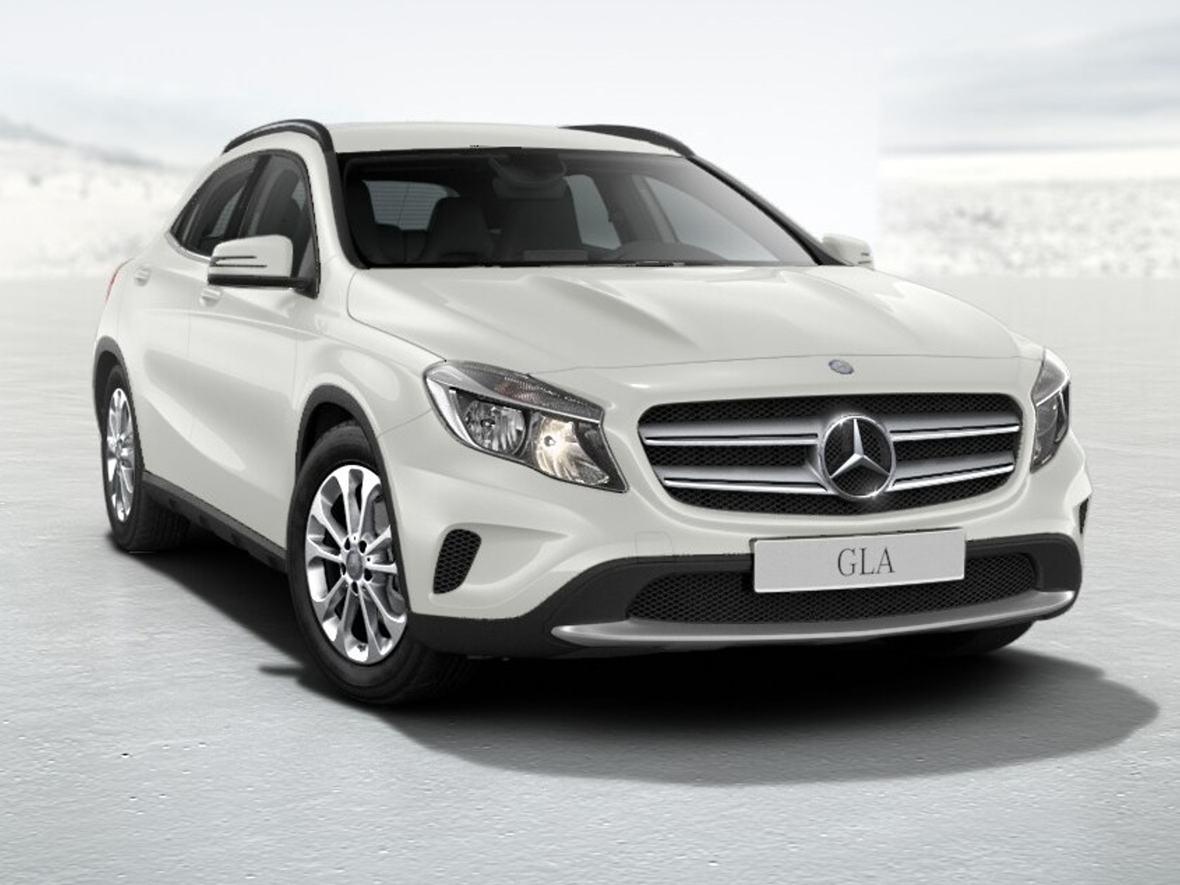 MERCEDES-BENZ GLA 180 (OR - 001)