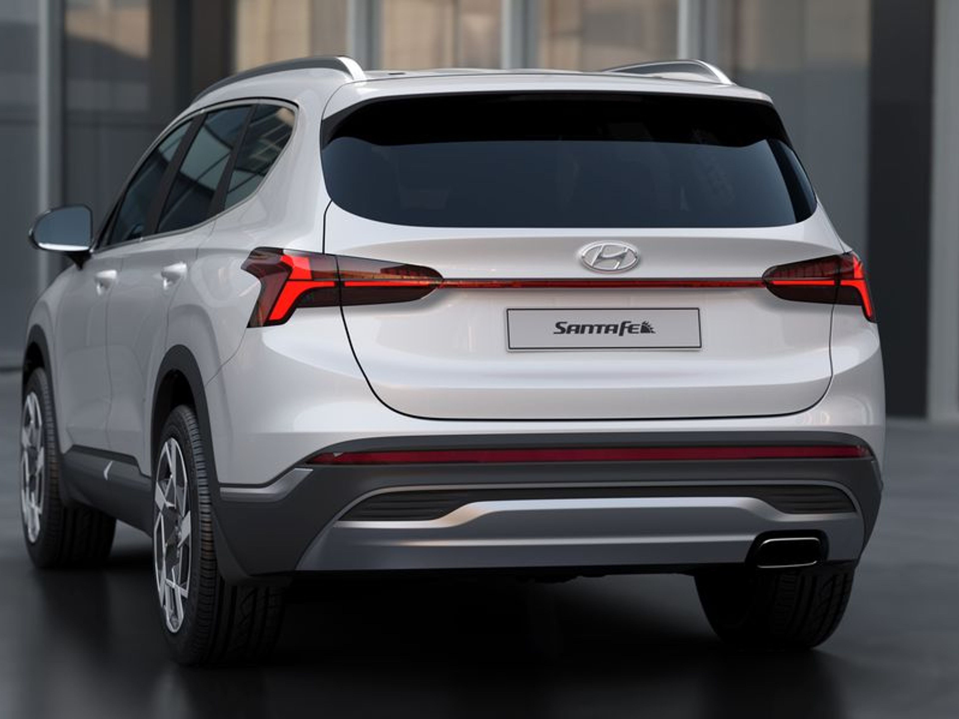 undefinedHYUNDAI SANTA FE angular rear exterior view