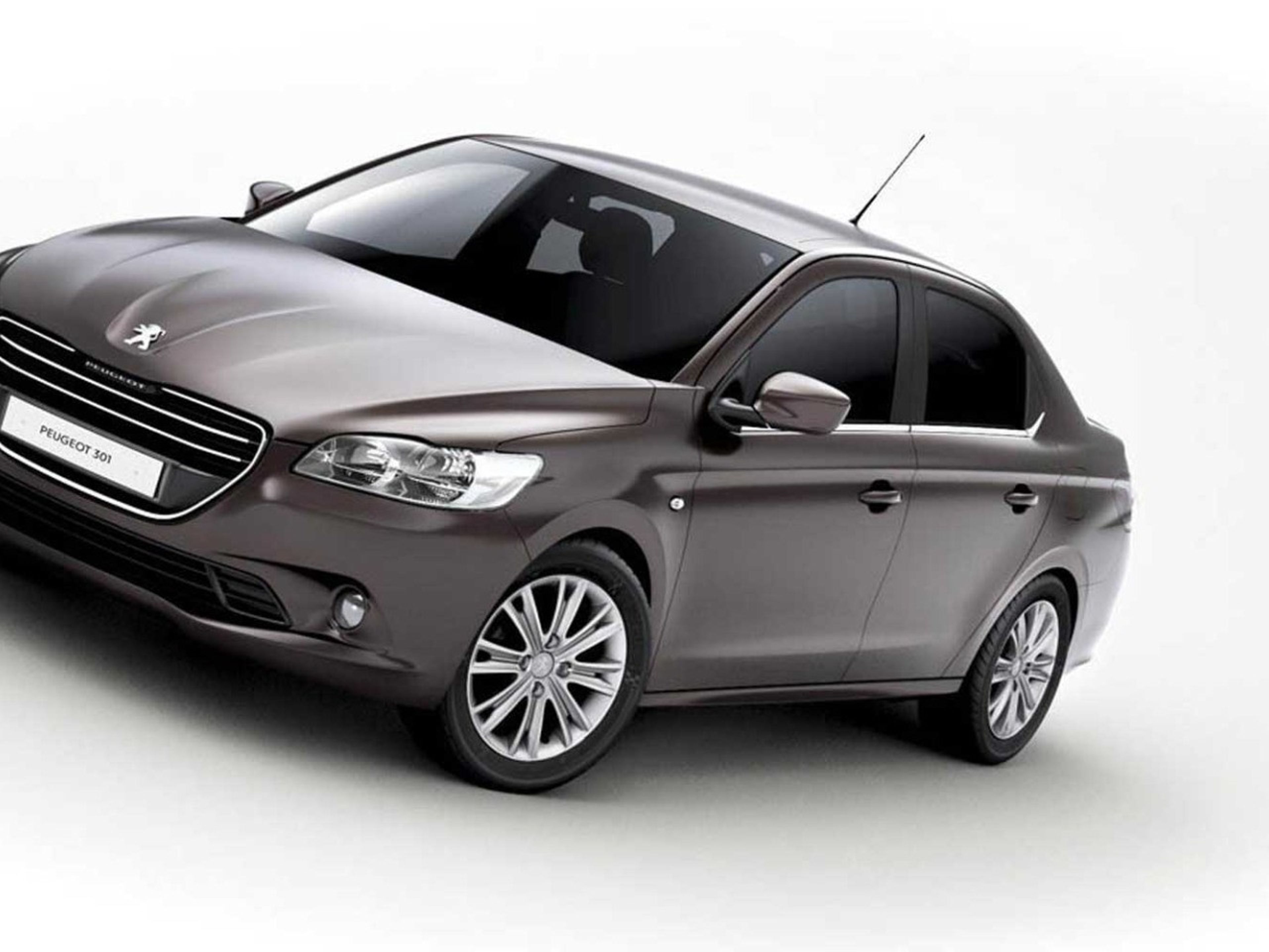 undefinedPEUGEOT 301 CCM5 angular front exterior view