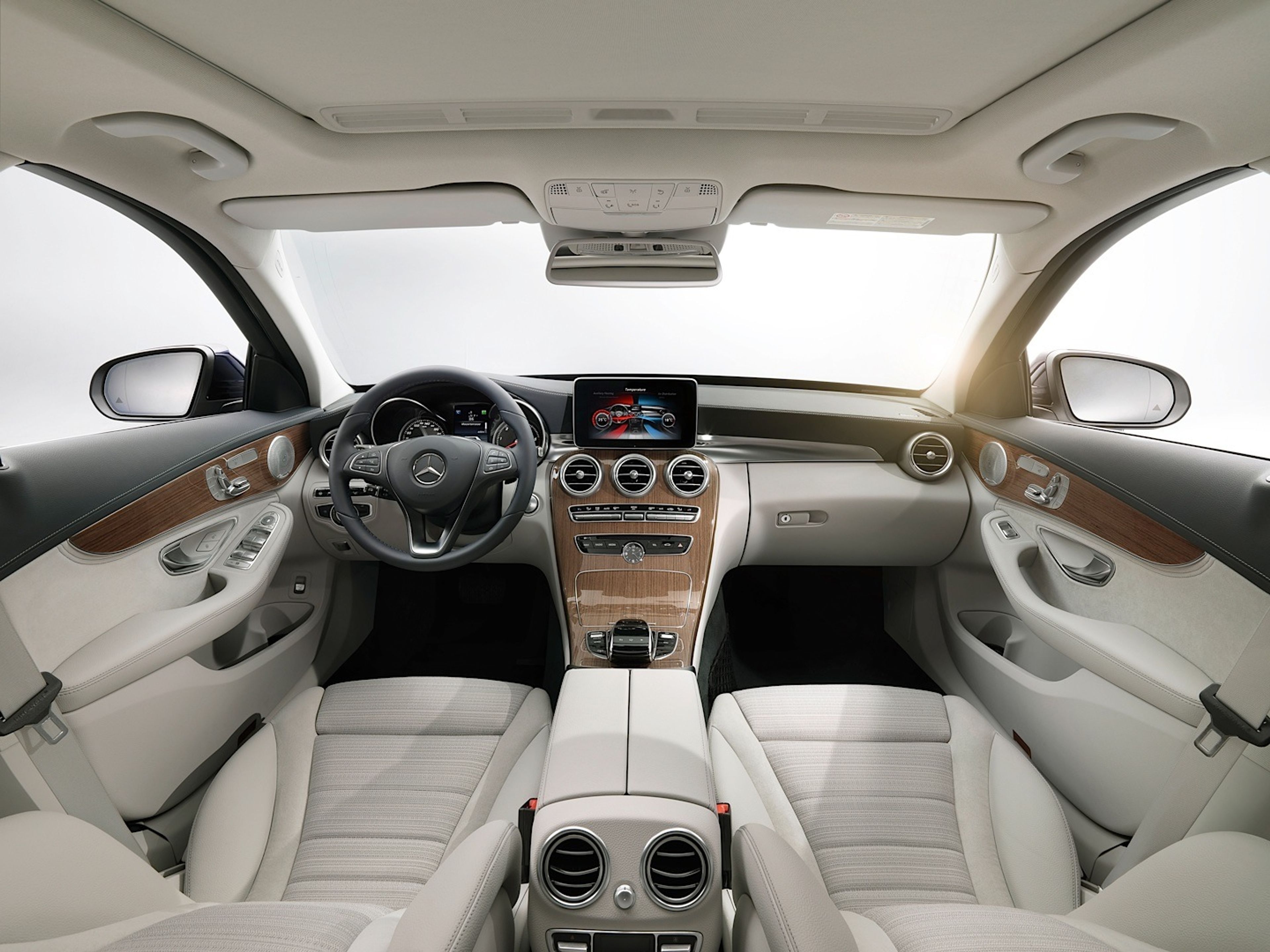 undefined - MERCEDES-BENZ C 200 interior view