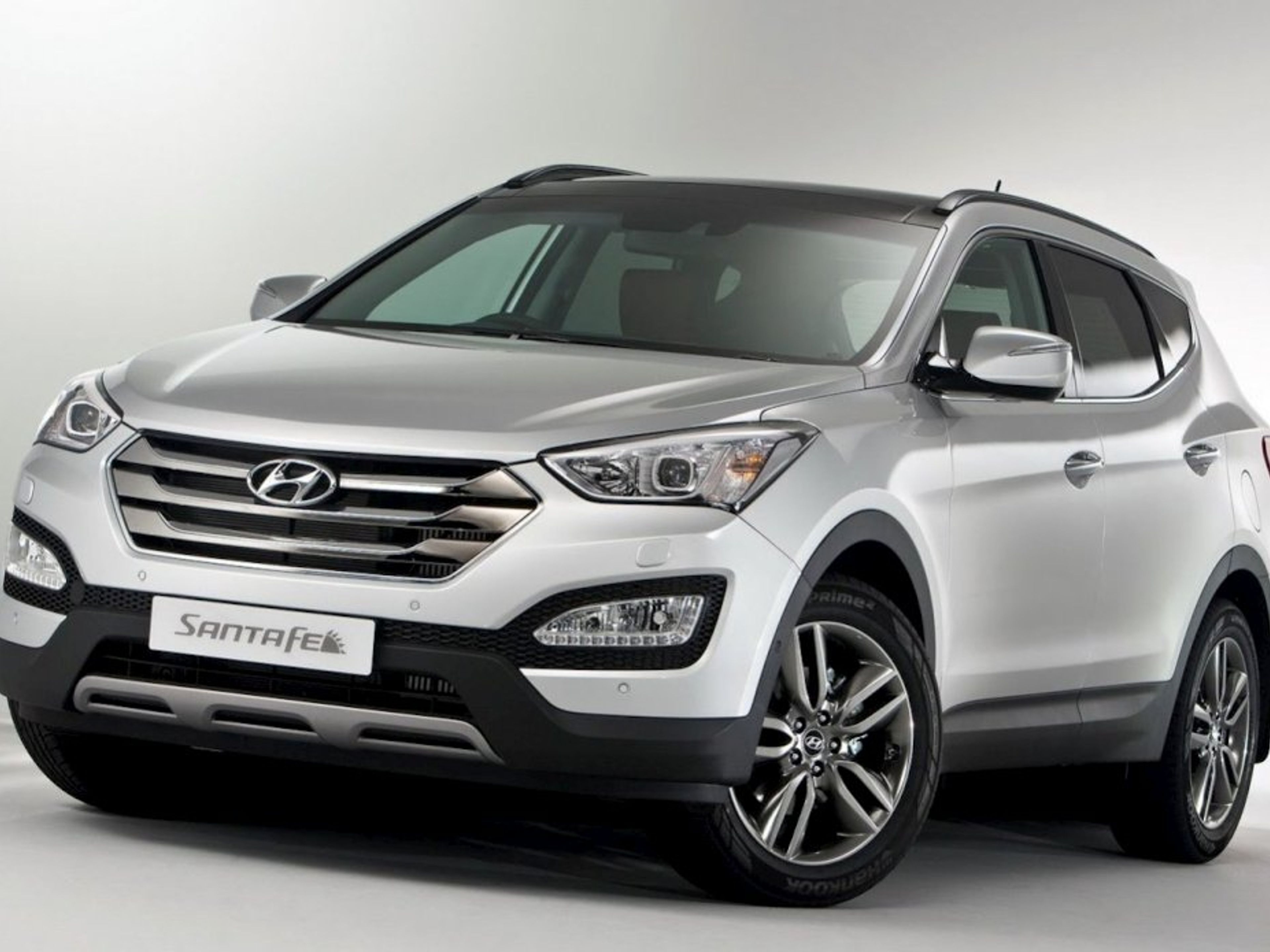 HYUNDAI SANTA FE (R - 002)