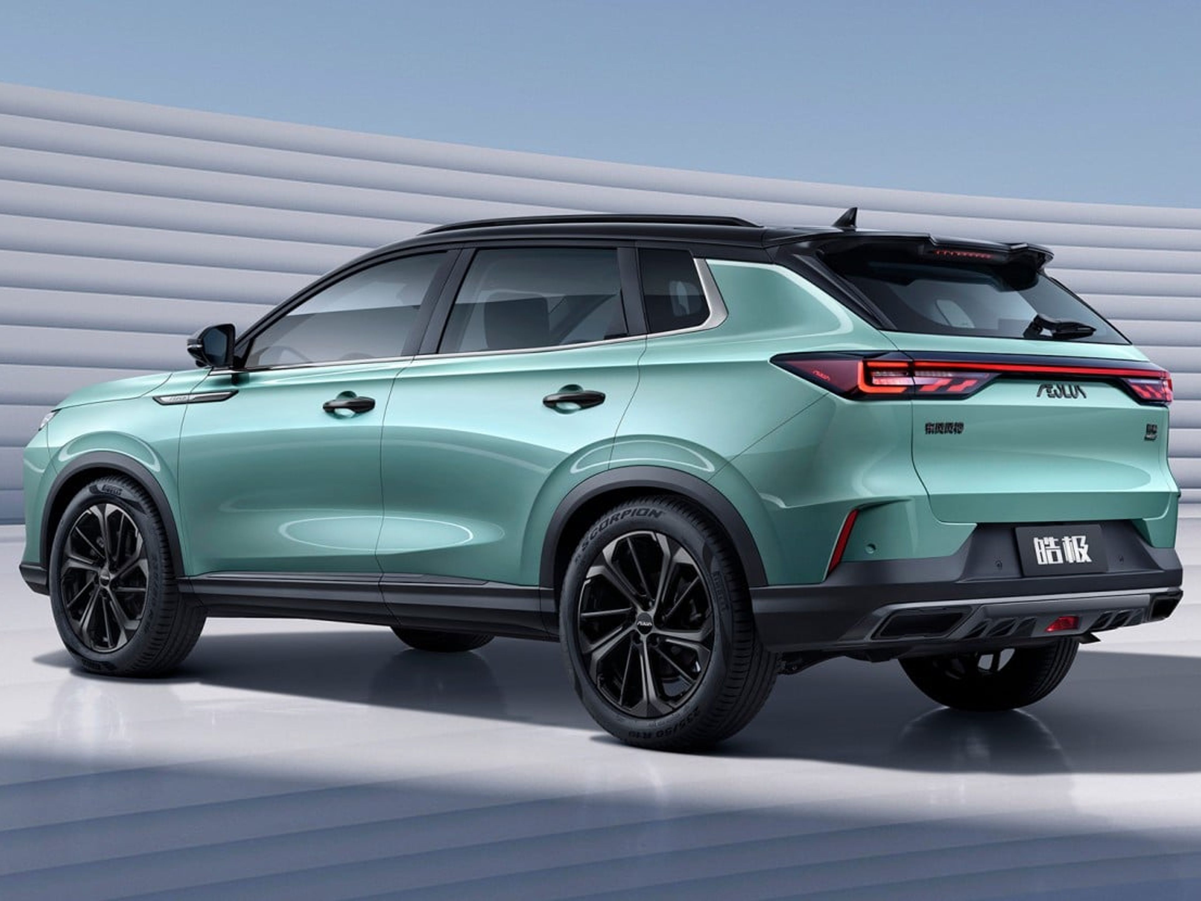 undefined - DONGFENG HUGE HIBRID angular rear exterior view