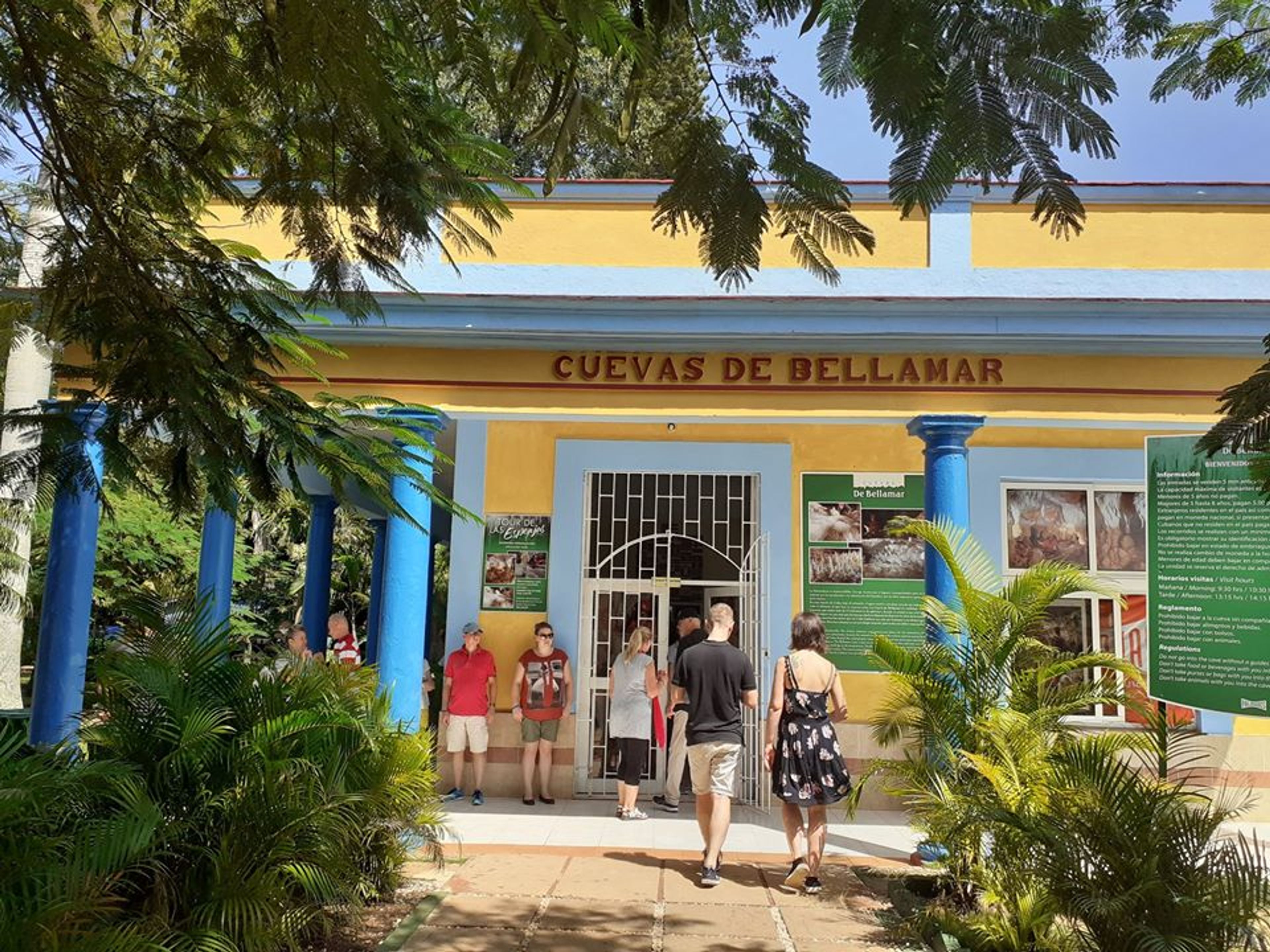 Excursão “TOUR DAS CAVAS”. The Bellamar Cave panoramic view, Matanzas, Cuba.