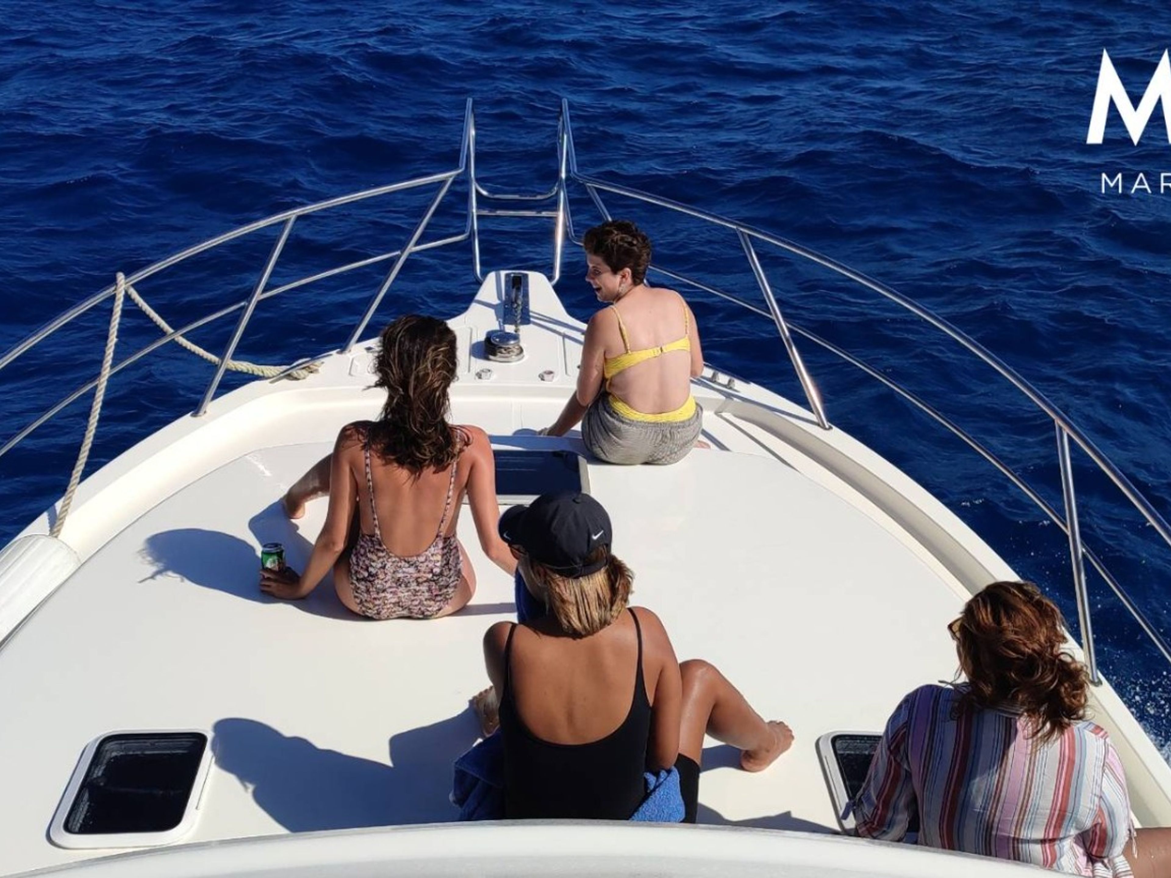 "BOOTSFAHRT ENTLANG DER KÜSTE HAVANNAS" Tour (Von der Marina Marlin Hemingway). "BOAT RIDE ALONG HAVANA'S COASTLINE" Tour (From Marina Marlin Hemingway), Havana, Cuba.