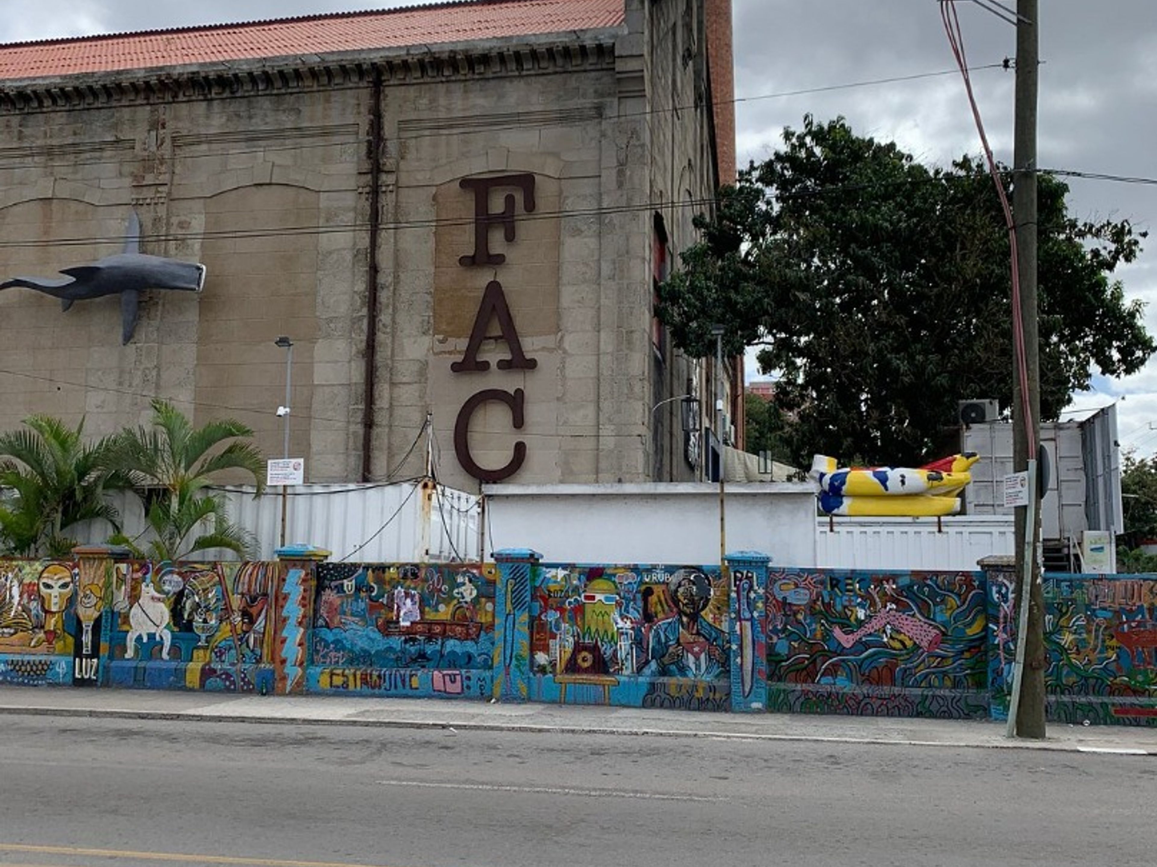 Tour in Scooter "L'AVANA AVVENTURISTA" (MOTORINA, CANOPY E IMMERSIONI). Fabrica de Arte Cubano panoramic view, Havana, Cuba.