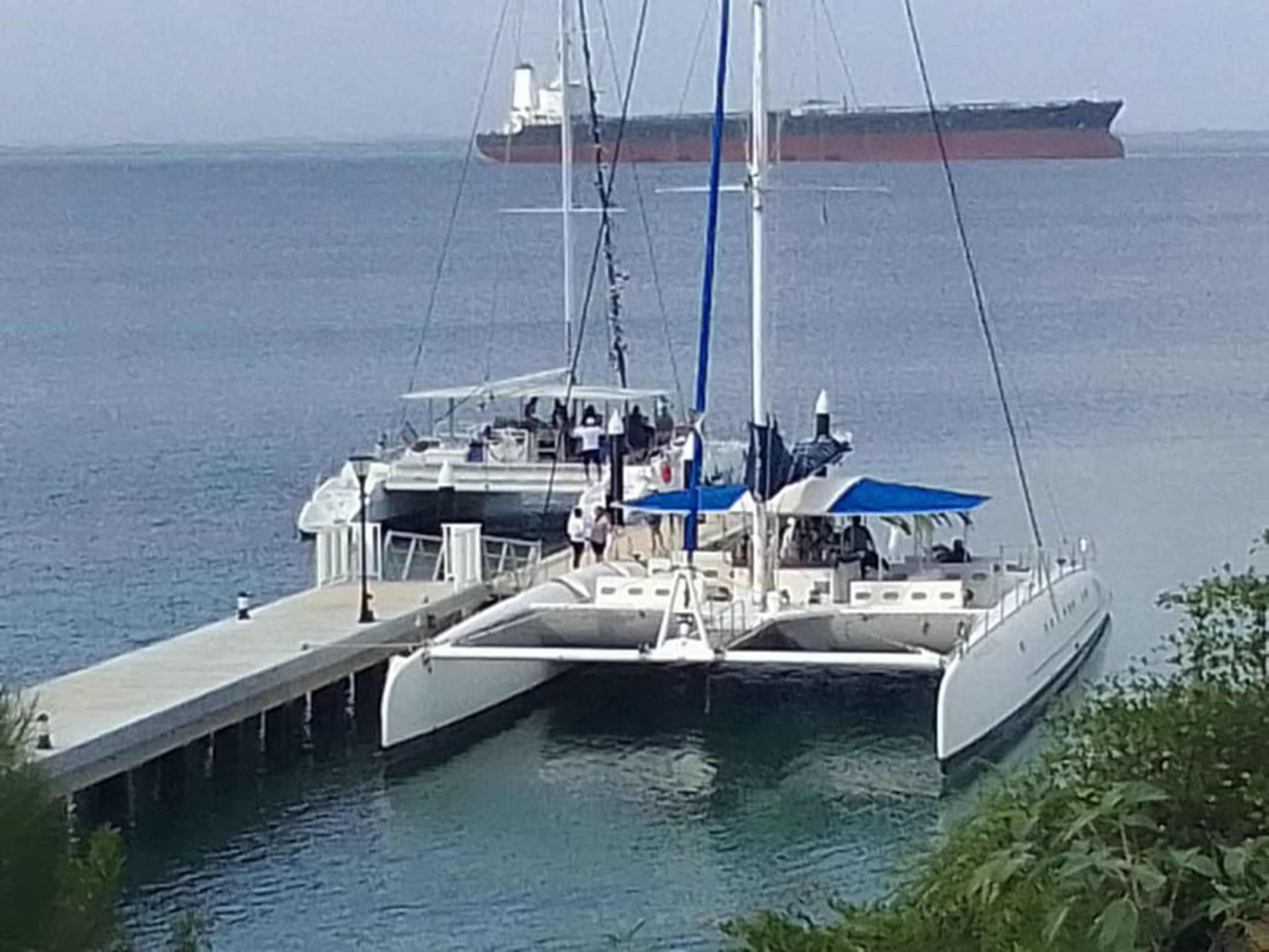 Excursão "CATAMARÃ A CAYO SAETÍA". "CATAMARAN TO CAYO SAETÍA" Tour departing from Ramon de Antillas