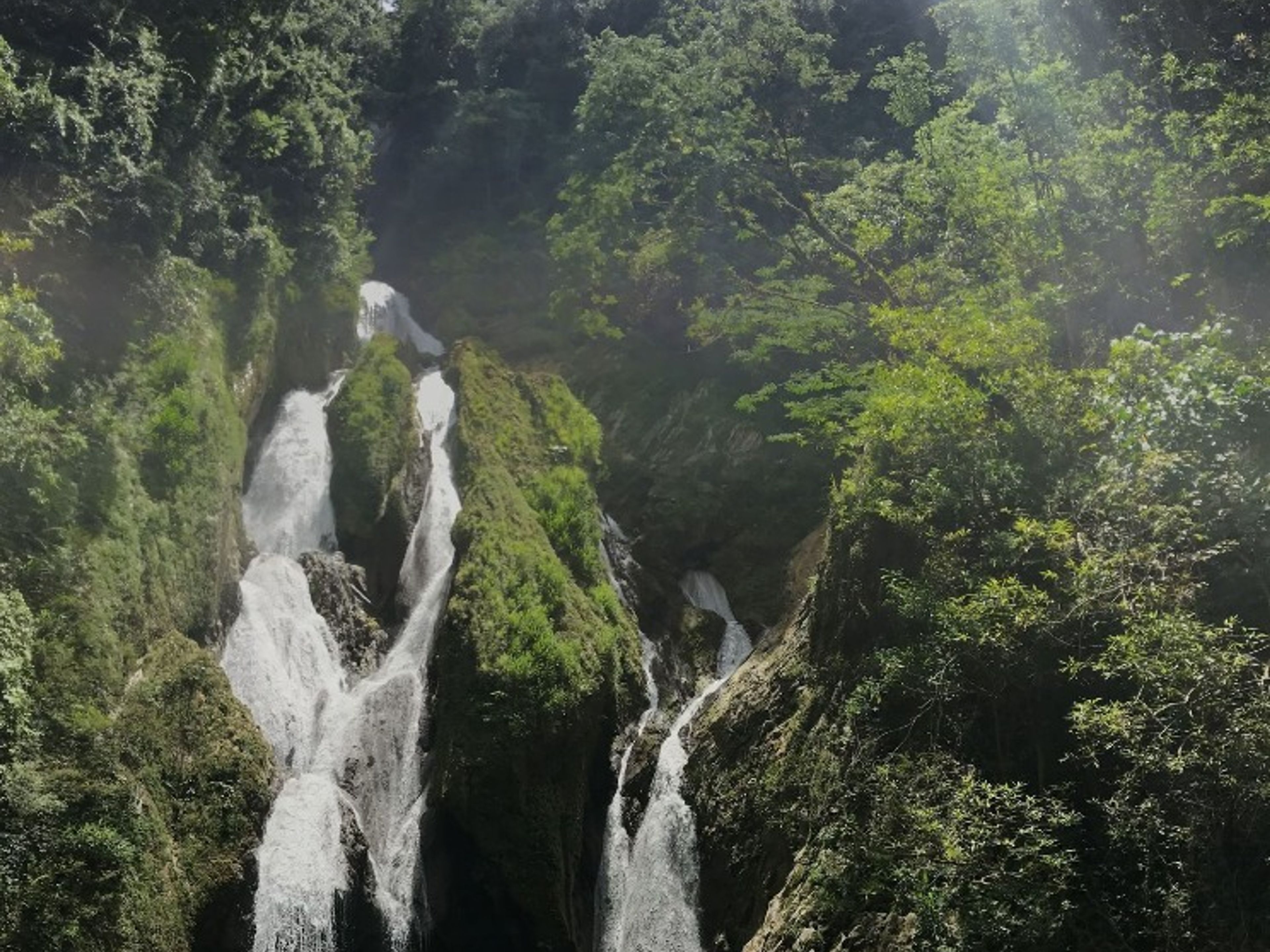 Jeep Safari "SALTO DEL CABURNÍ O VEGAS GRANDES". Salto del Caburní Trail, Topes de Collantes, Cuba