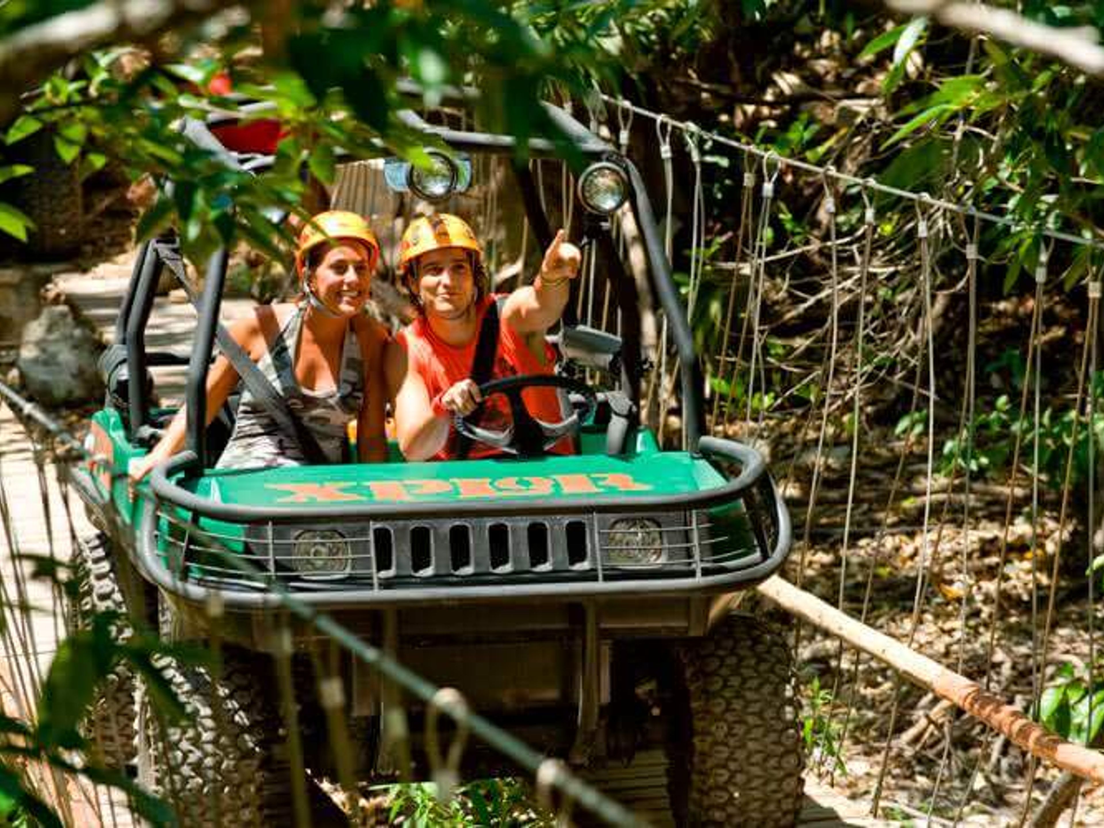 "Excursão Xplor da Riviera Maya". Xplor Park, an incredible place to have fun in Playa del Carmen. Yucatan Peninsula, Mexico.