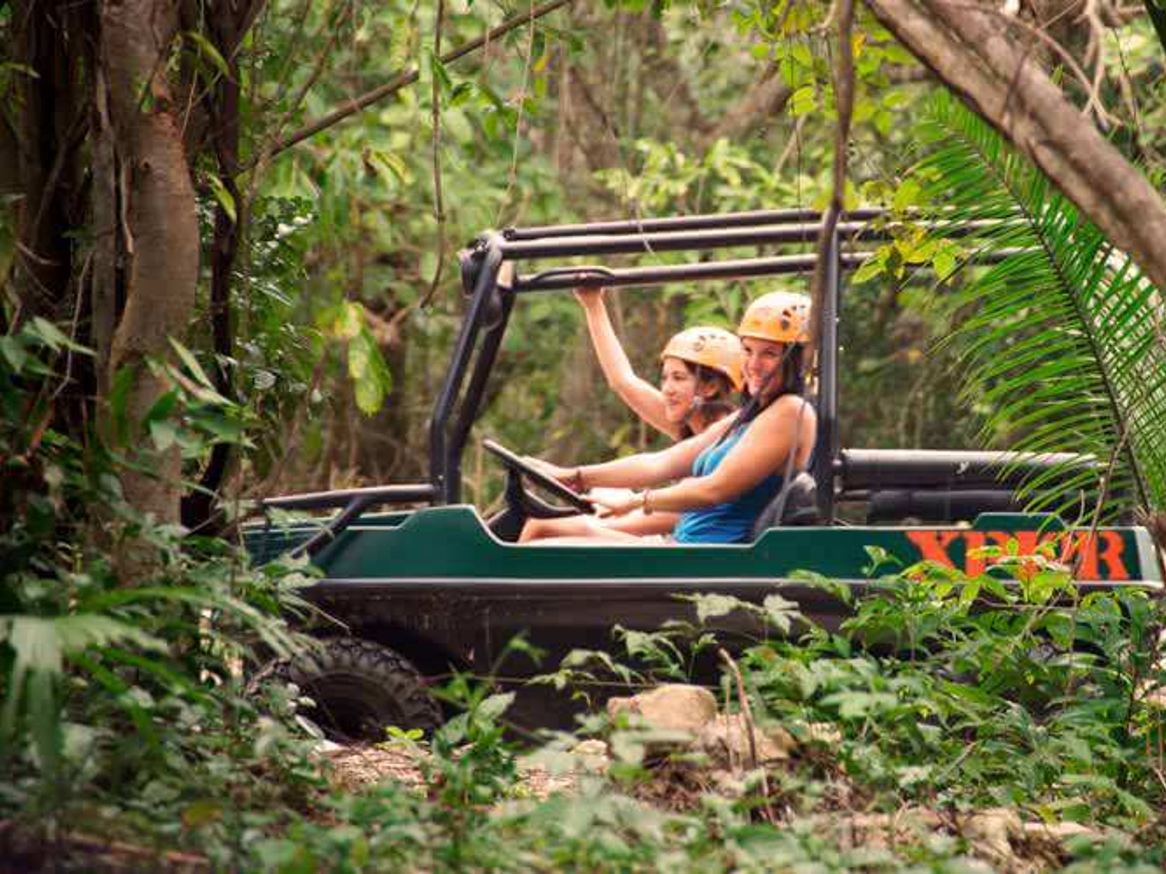 "Excursão Xplor da Riviera Maya". Enjoy in Xplor  Park, a place to have fun with its attractive attractions. Yucatan Peninsula, Mexico.