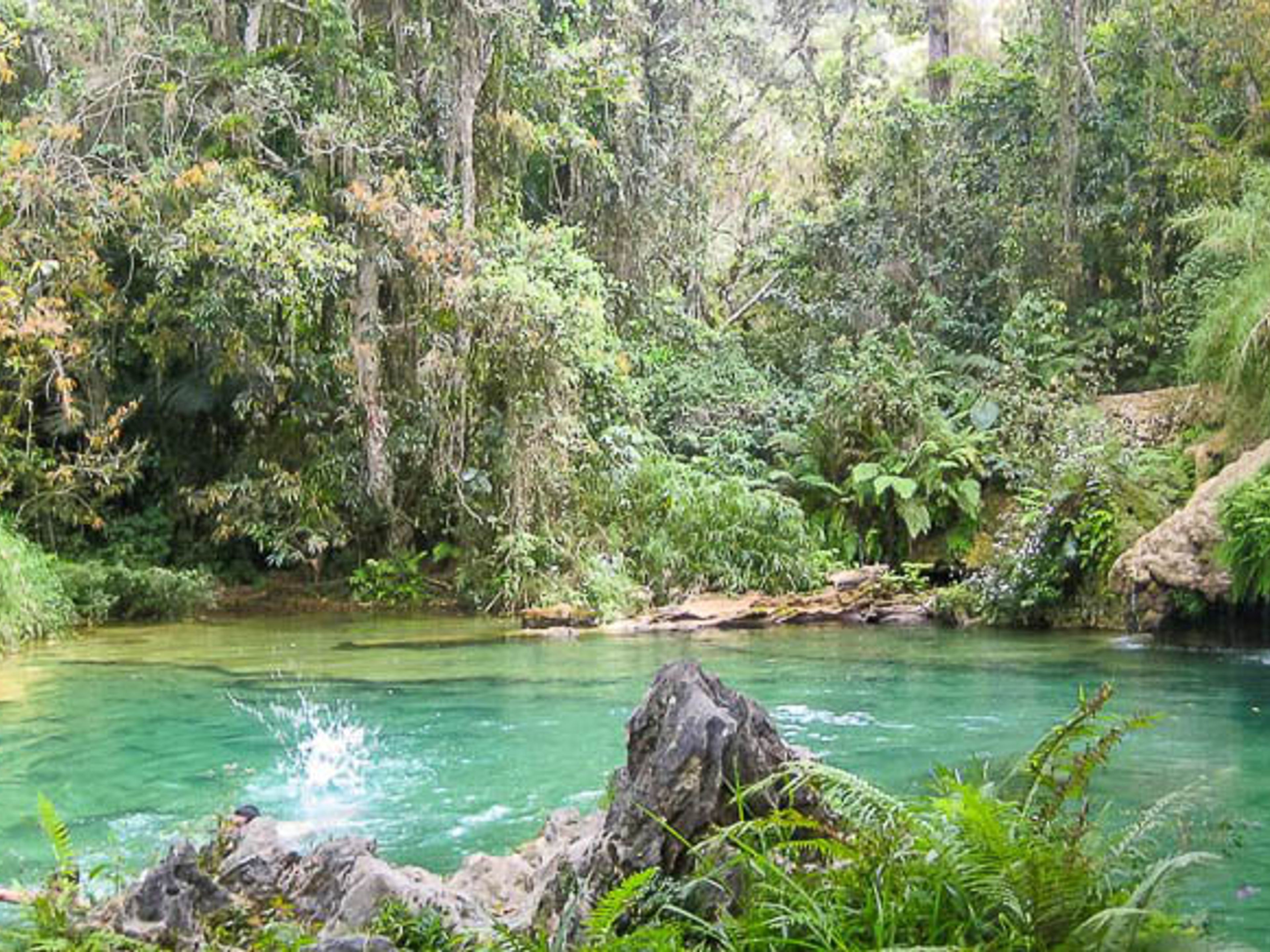 Тур "СЬЕНФУЭГОС - ЭЛЬ НИХО - ТРИНИДАД". El Nicho waterfall, Cienfuegos, Cuba.
