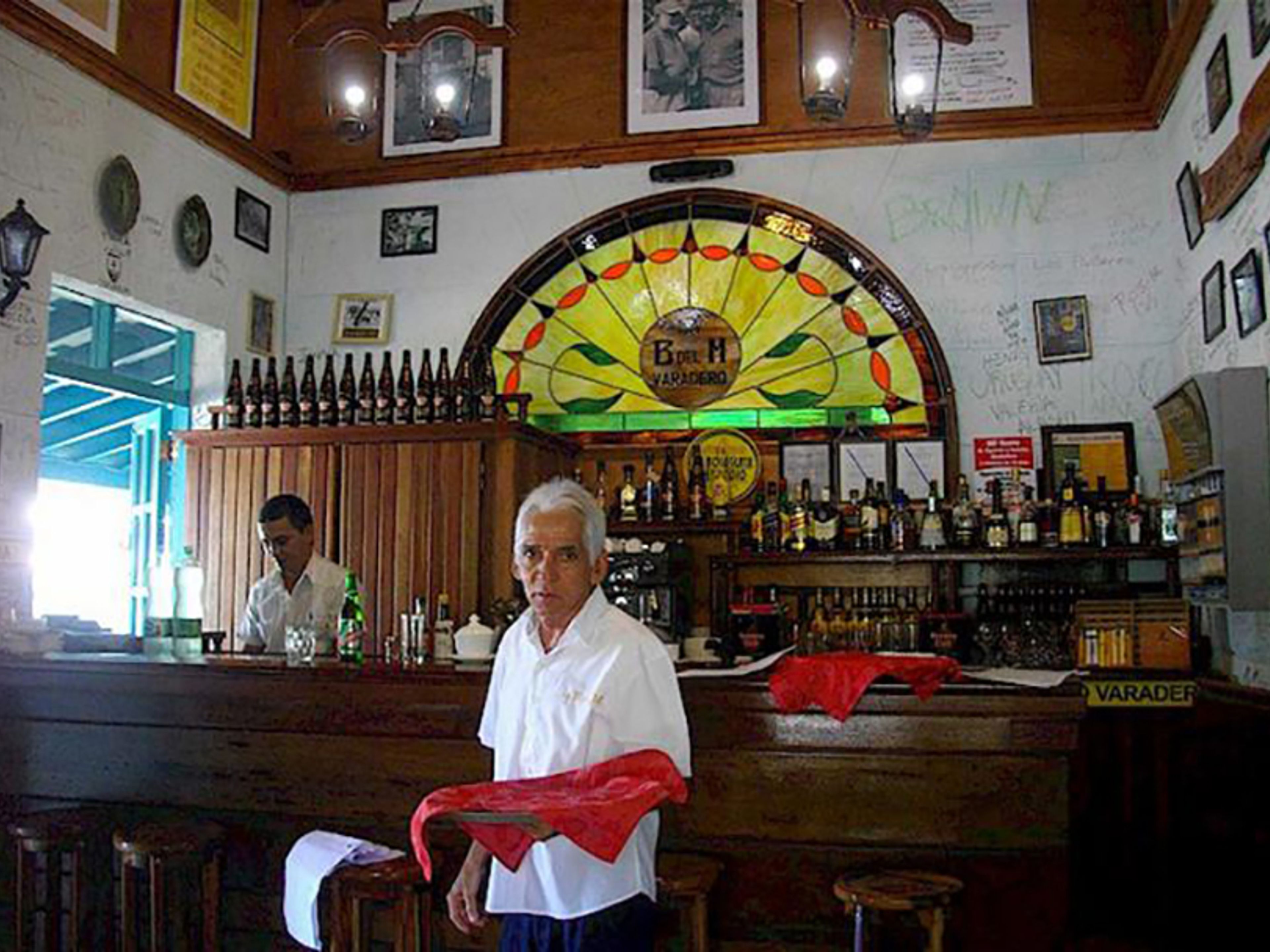 Тур "ВЕЧЕРИНКА GUAJIRA В РЕСТОРАНЕ LA BODEGUITA DEL MEDIO". La Bodeguita del Medio restaurant, Varadero. “Fiesta Guajira” Tour