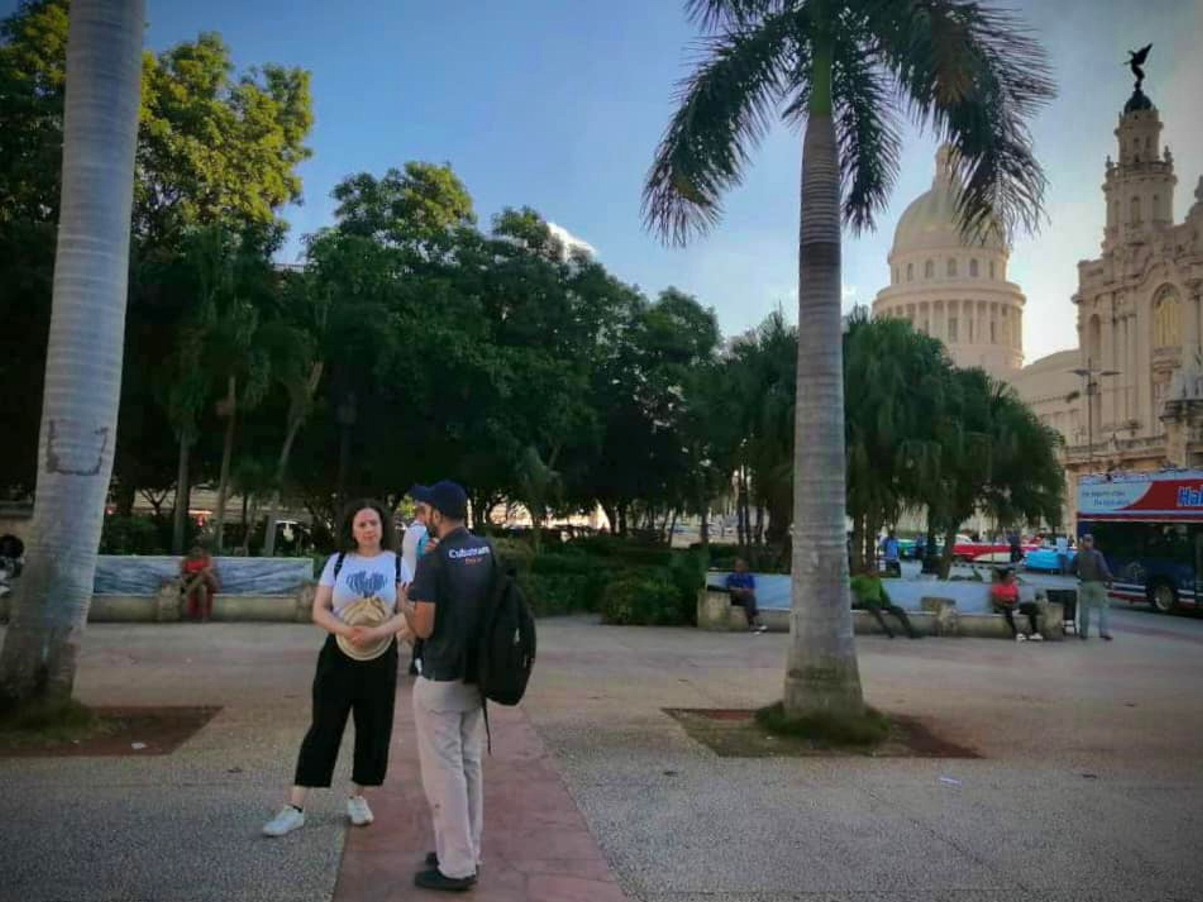 Tour guidé accessible "AVENTURE EN SCOOTER À LA HAVANE". "SCOOTER ADVENTURE IN HAVANA" Accessible Guided Tour, La Habana, Cuba.